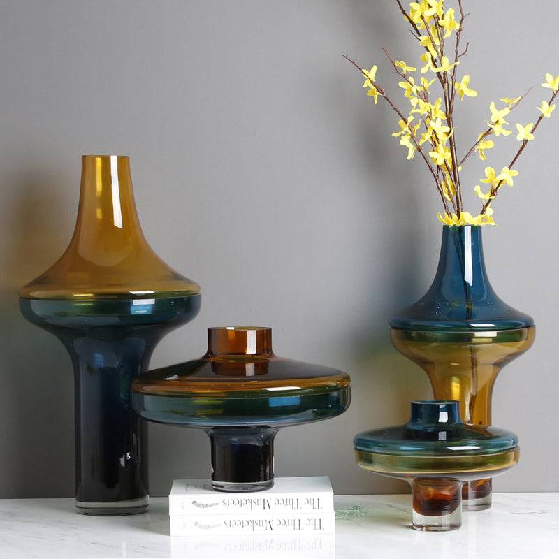 Amber & Blue Glass Vase FL-Zs254C - Vases - ebarza Furniture UAE | Shop Modern Furniture in Abu Dhabi & Dubai - مفروشات ايبازرا في الامارات | تسوق اثاث عصري وديكورات مميزة في دبي وابوظبي