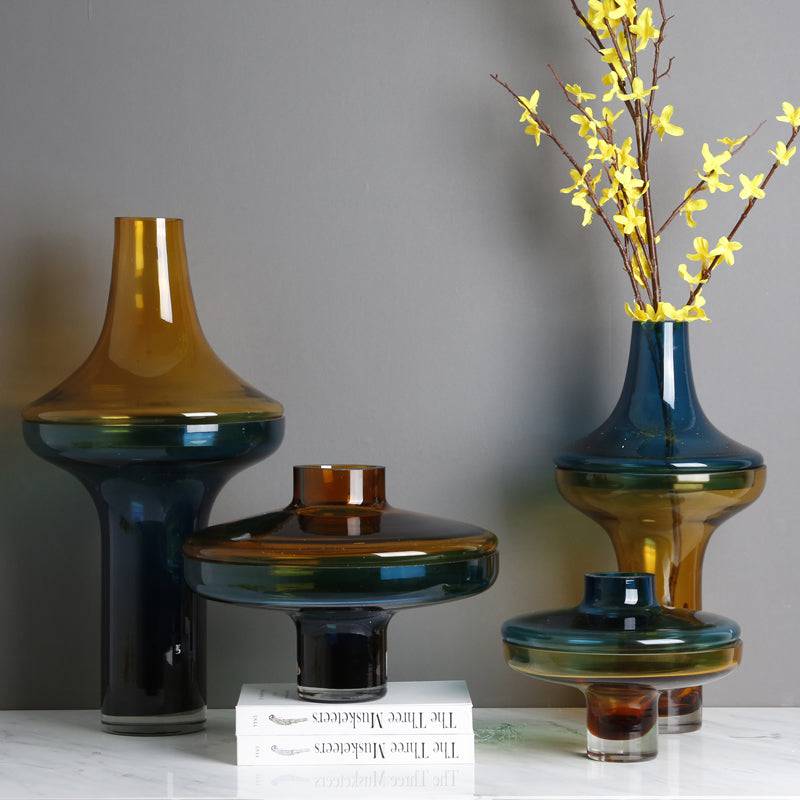 Amber & Blue Glass Vase FL-Zs254C - Vases - ebarza Furniture UAE | Shop Modern Furniture in Abu Dhabi & Dubai - مفروشات ايبازرا في الامارات | تسوق اثاث عصري وديكورات مميزة في دبي وابوظبي