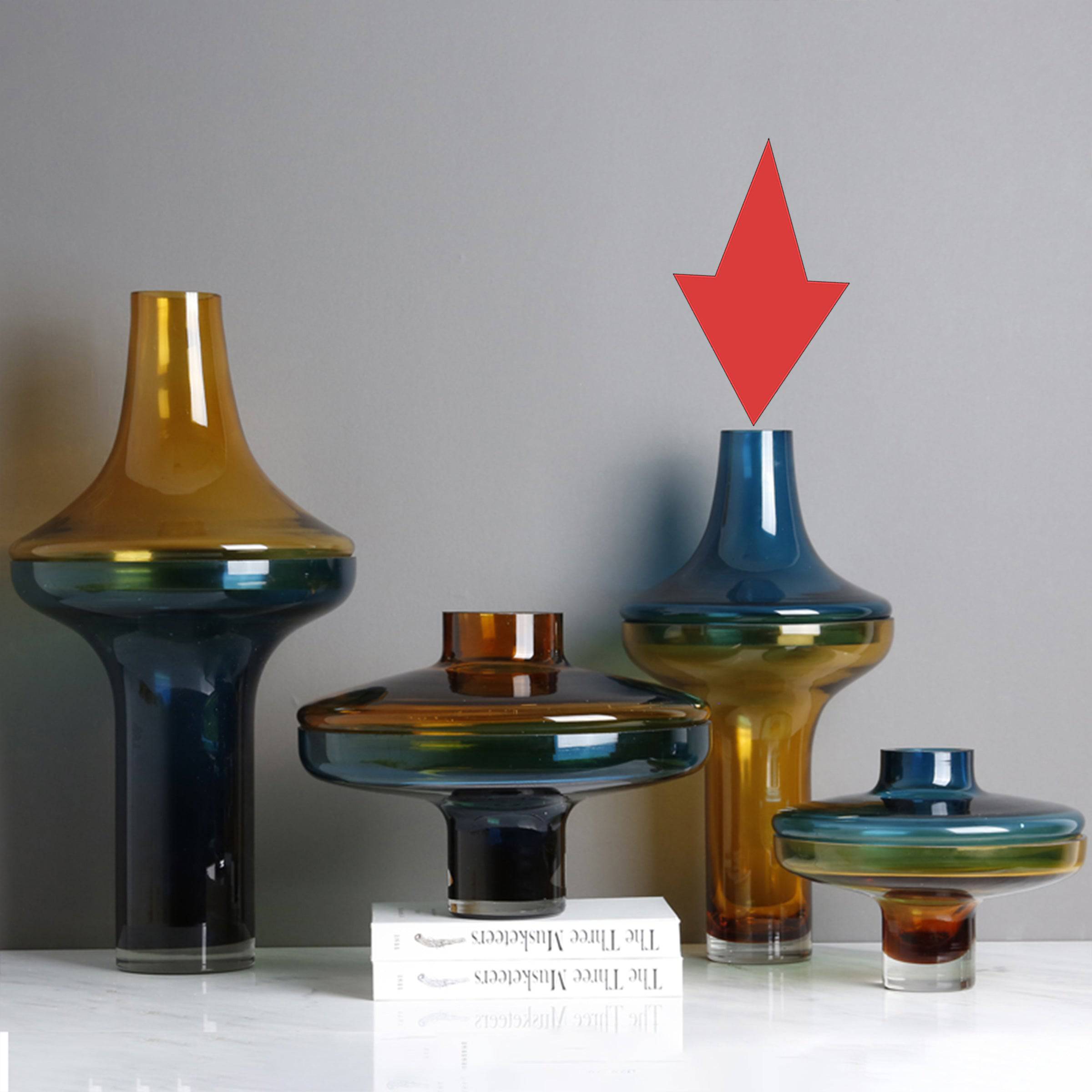 Amber & Blue Glass Vase FL-Zs254C - Vases - ebarza Furniture UAE | Shop Modern Furniture in Abu Dhabi & Dubai - مفروشات ايبازرا في الامارات | تسوق اثاث عصري وديكورات مميزة في دبي وابوظبي