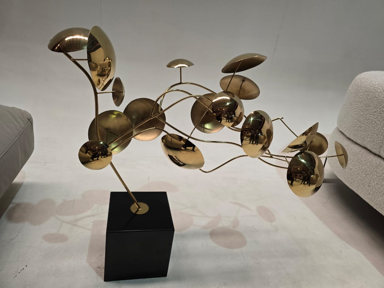 As Is - Handcrafted Stainless Steel Table Artwork B0010035/B00100-G - DISPLAY ITEM - ebarza Furniture UAE | Shop Modern Furniture in Abu Dhabi & Dubai - مفروشات ايبازرا في الامارات | تسوق اثاث عصري وديكورات مميزة في دبي وابوظبي