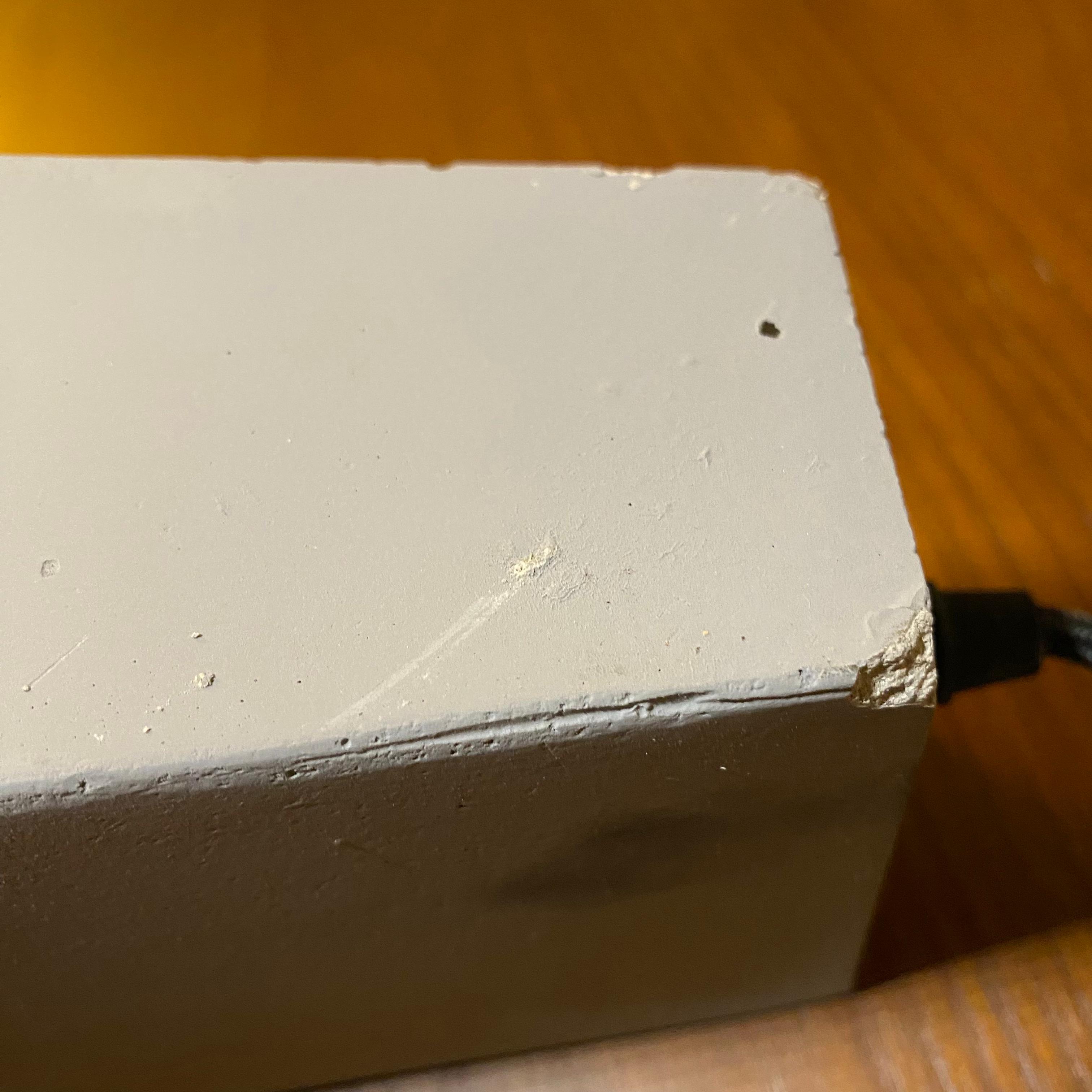 As Is - Moto Concrete Lamp Bpmt20 - DISPLAY ITEM - ebarza Furniture UAE | Shop Modern Furniture in Abu Dhabi & Dubai - مفروشات ايبازرا في الامارات | تسوق اثاث عصري وديكورات مميزة في دبي وابوظبي