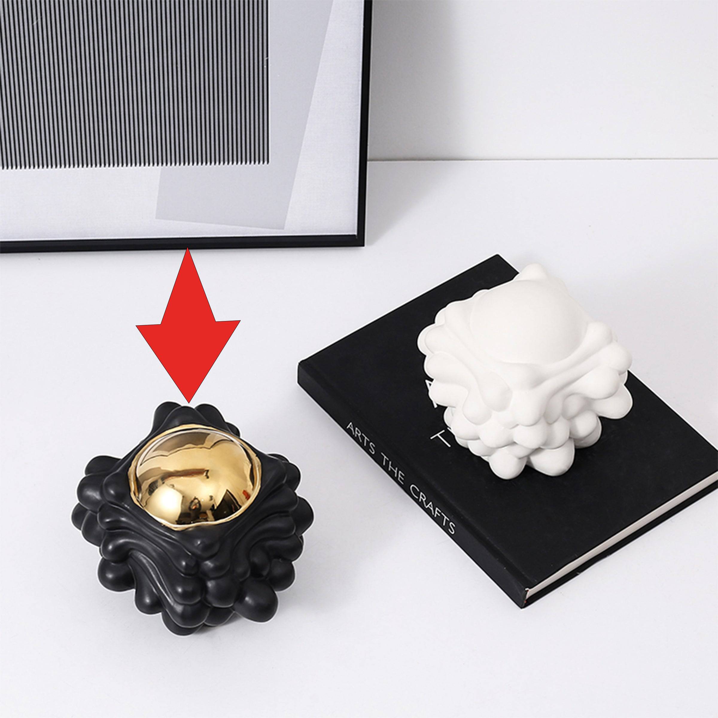 Black Corṛugated Ball -B Fa-D21070B - Home Decor Figurines - ebarza Furniture UAE | Shop Modern Furniture in Abu Dhabi & Dubai - مفروشات ايبازرا في الامارات | تسوق اثاث عصري وديكورات مميزة في دبي وابوظبي