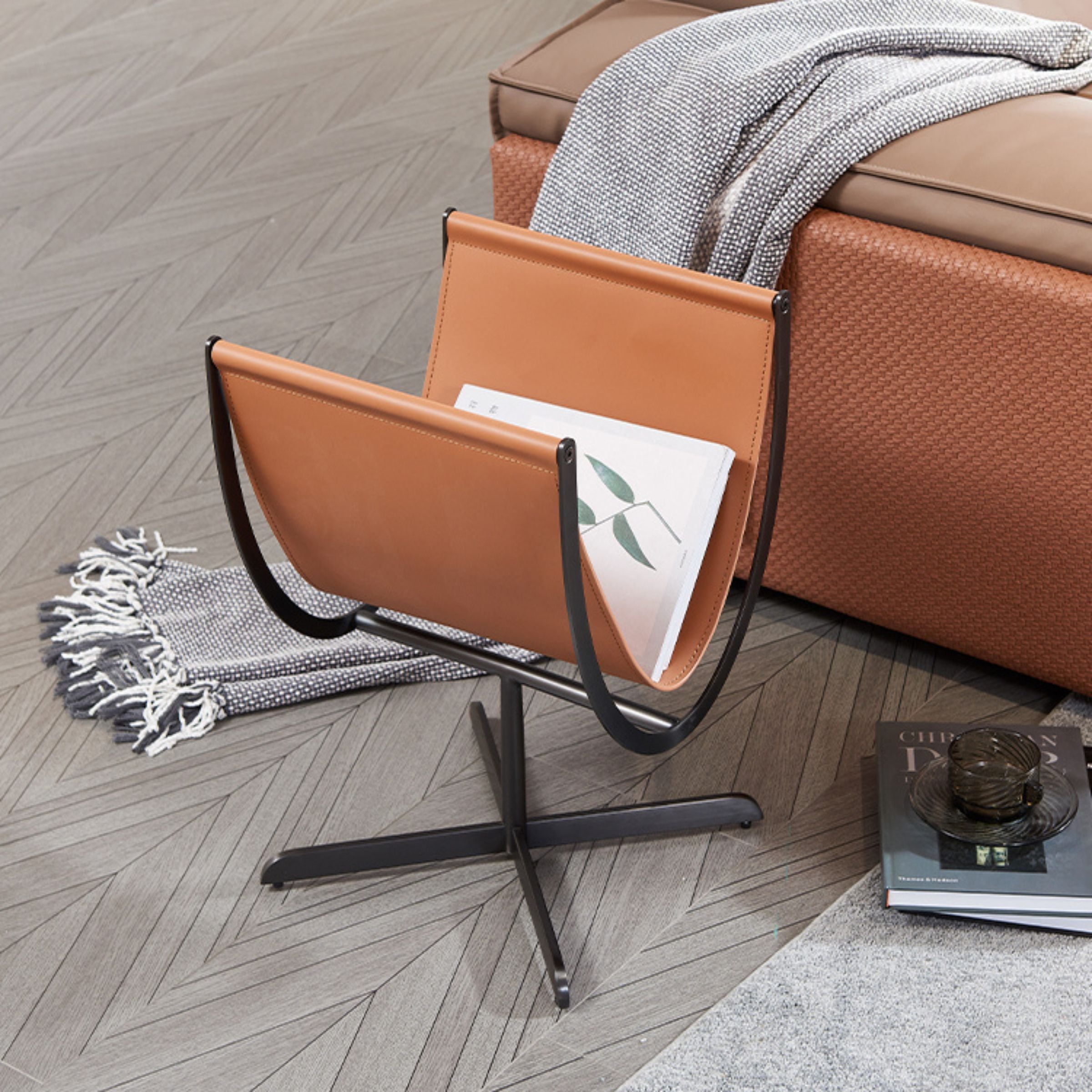 Caramel Saddle Leather & Stainless Steel Side Table MLL-D74-Caramel - Side Tables - ebarza Furniture UAE | Shop Modern Furniture in Abu Dhabi & Dubai - مفروشات ايبازرا في الامارات | تسوق اثاث عصري وديكورات مميزة في دبي وابوظبي