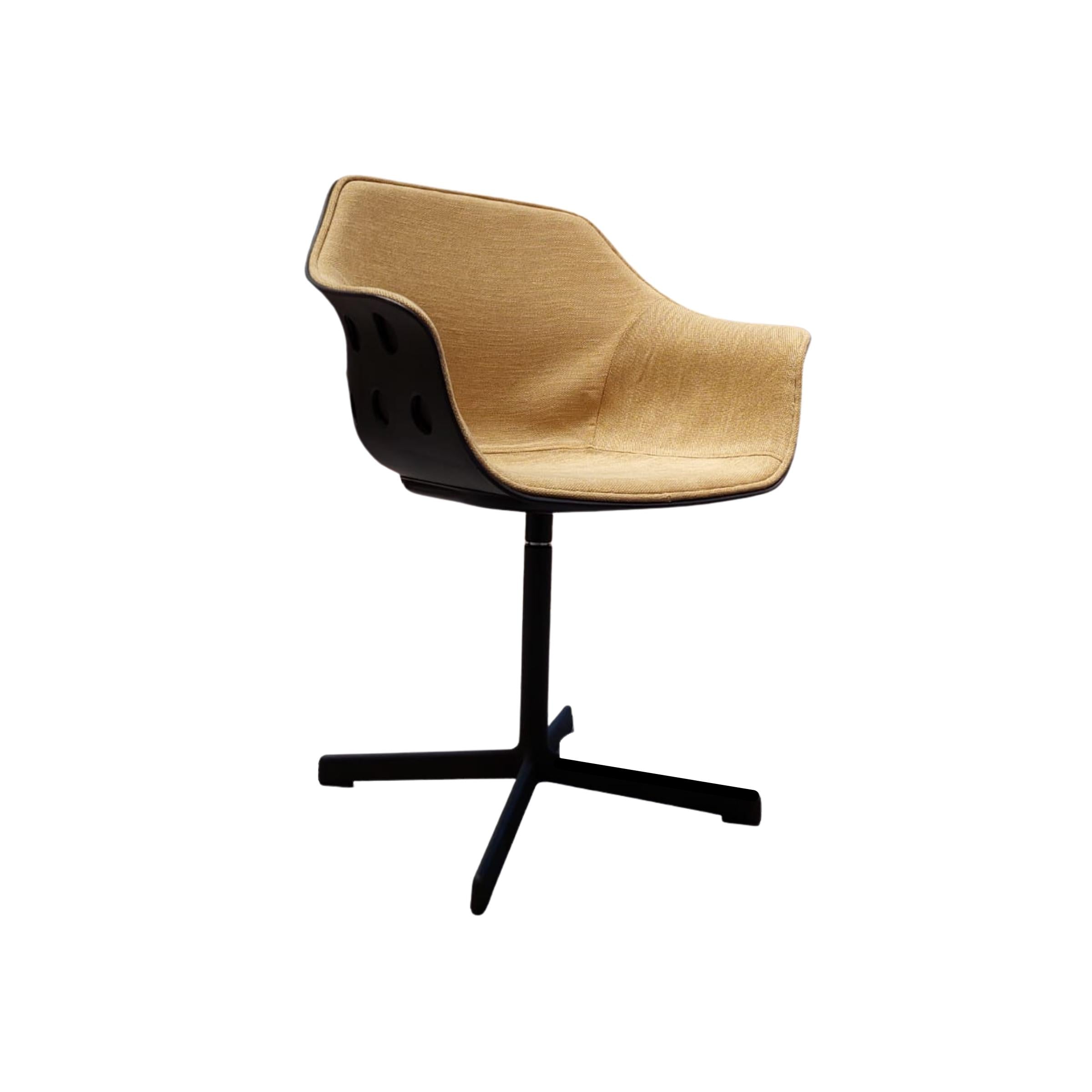 Display Item - Classic Aluminum Office Chair Che-009B-Nakheel - DISPLAY ITEM - ebarza Furniture UAE | Shop Modern Furniture in Abu Dhabi & Dubai - مفروشات ايبازرا في الامارات | تسوق اثاث عصري وديكورات مميزة في دبي وابوظبي