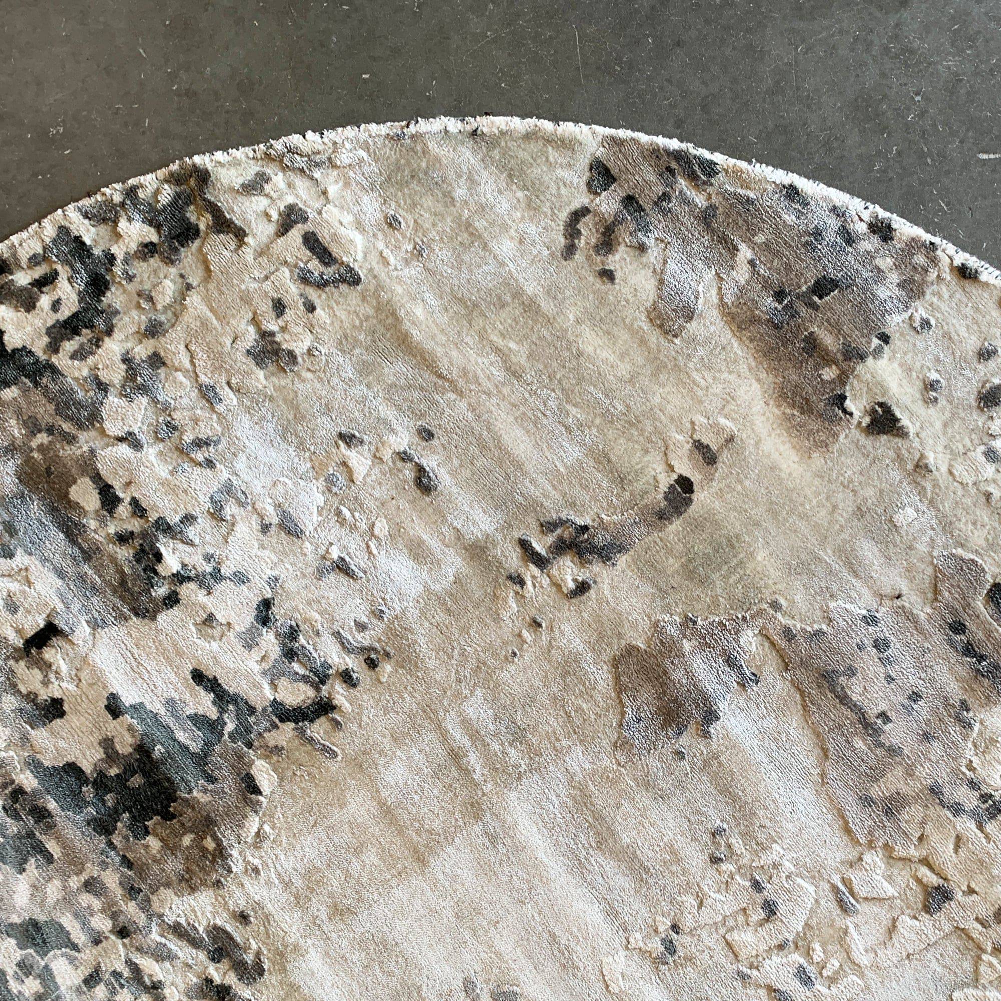 D150 Cm Handmade Wool Rug Jh-20733 Round - Rugs - ebarza Furniture UAE | Shop Modern Furniture in Abu Dhabi & Dubai - مفروشات ايبازرا في الامارات | تسوق اثاث عصري وديكورات مميزة في دبي وابوظبي