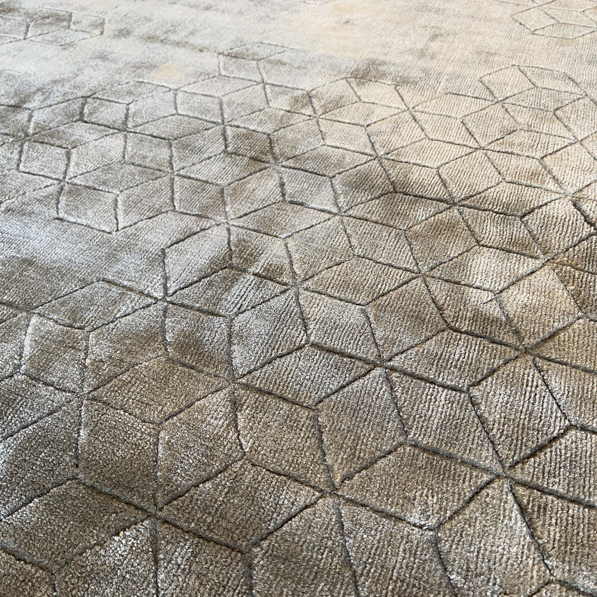 D250 Cm Handmade Wool Rug Jh-20730 Round - Rugs - ebarza Furniture UAE | Shop Modern Furniture in Abu Dhabi & Dubai - مفروشات ايبازرا في الامارات | تسوق اثاث عصري وديكورات مميزة في دبي وابوظبي