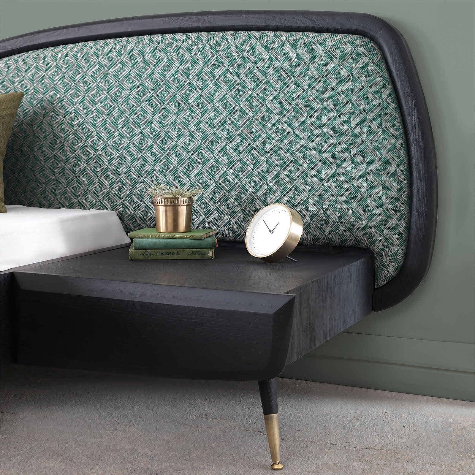 Display Item Bug Bedstead + 2 Nightstand Tables Bug-Bed-Nkaheel - DISPLAY ITEM - ebarza Furniture UAE | Shop Modern Furniture in Abu Dhabi & Dubai - مفروشات ايبازرا في الامارات | تسوق اثاث عصري وديكورات مميزة في دبي وابوظبي