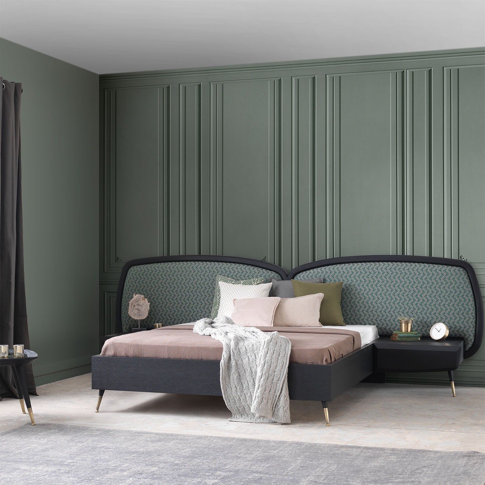 Display Item Bug Bedstead + 2 Nightstand Tables Bug-Bed-Nkaheel - DISPLAY ITEM - ebarza Furniture UAE | Shop Modern Furniture in Abu Dhabi & Dubai - مفروشات ايبازرا في الامارات | تسوق اثاث عصري وديكورات مميزة في دبي وابوظبي