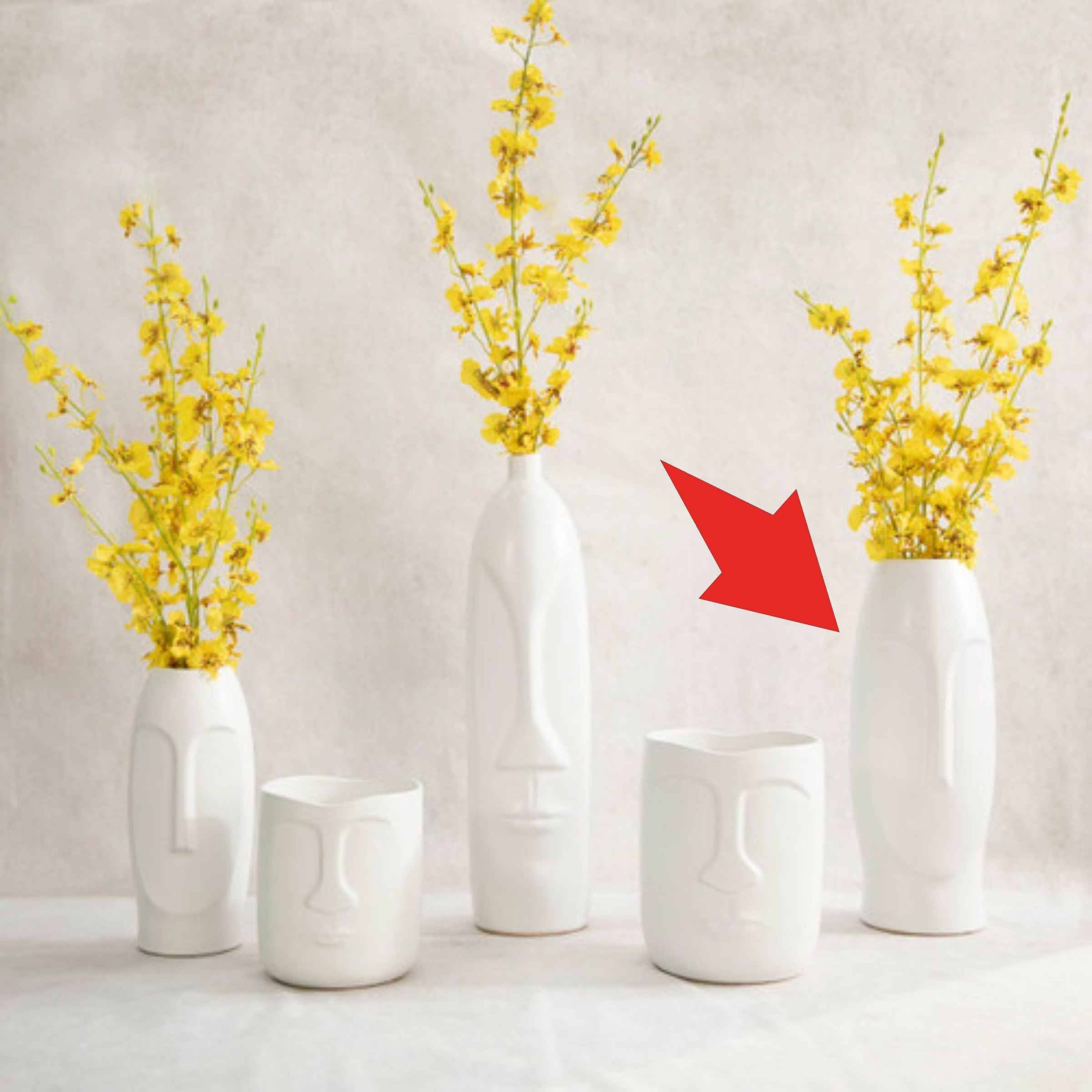 Face Vase 33 Cm - White 15763-01 - Vases - ebarza Furniture UAE | Shop Modern Furniture in Abu Dhabi & Dubai - مفروشات ايبازرا في الامارات | تسوق اثاث عصري وديكورات مميزة في دبي وابوظبي