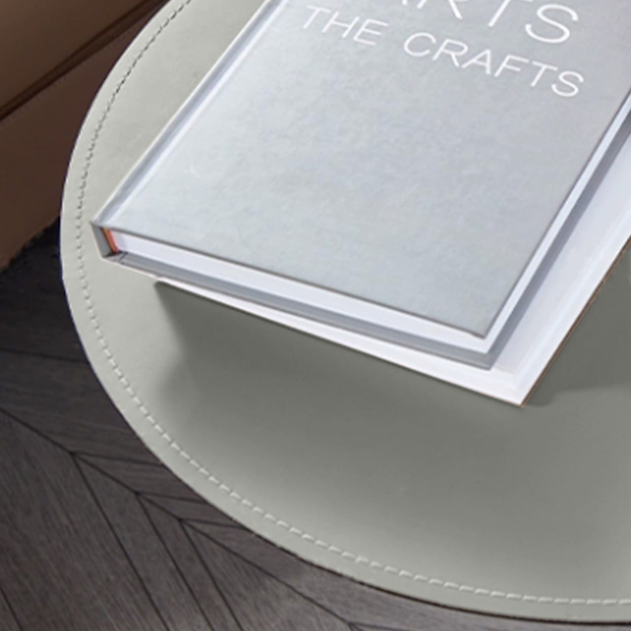 Golden Legs Saddle Leather Side Table MLL-D75/G - Side Tables - ebarza Furniture UAE | Shop Modern Furniture in Abu Dhabi & Dubai - مفروشات ايبازرا في الامارات | تسوق اثاث عصري وديكورات مميزة في دبي وابوظبي