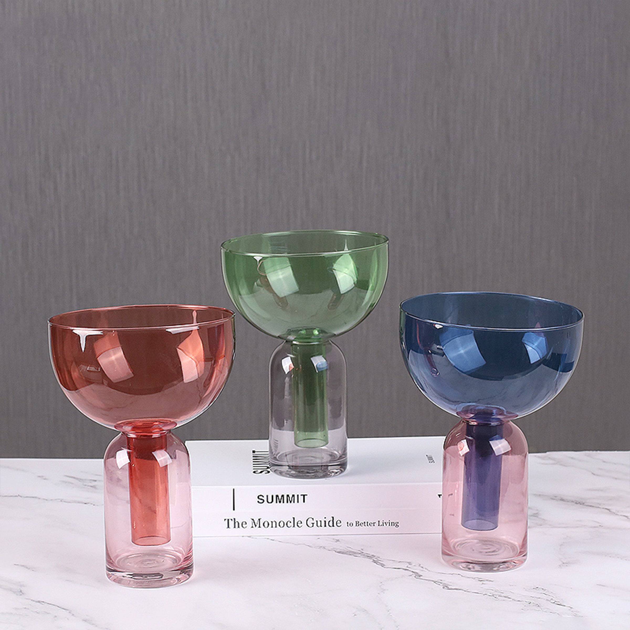 Green Funnel Vase Fb-Zs2029C - Vases - ebarza Furniture UAE | Shop Modern Furniture in Abu Dhabi & Dubai - مفروشات ايبازرا في الامارات | تسوق اثاث عصري وديكورات مميزة في دبي وابوظبي