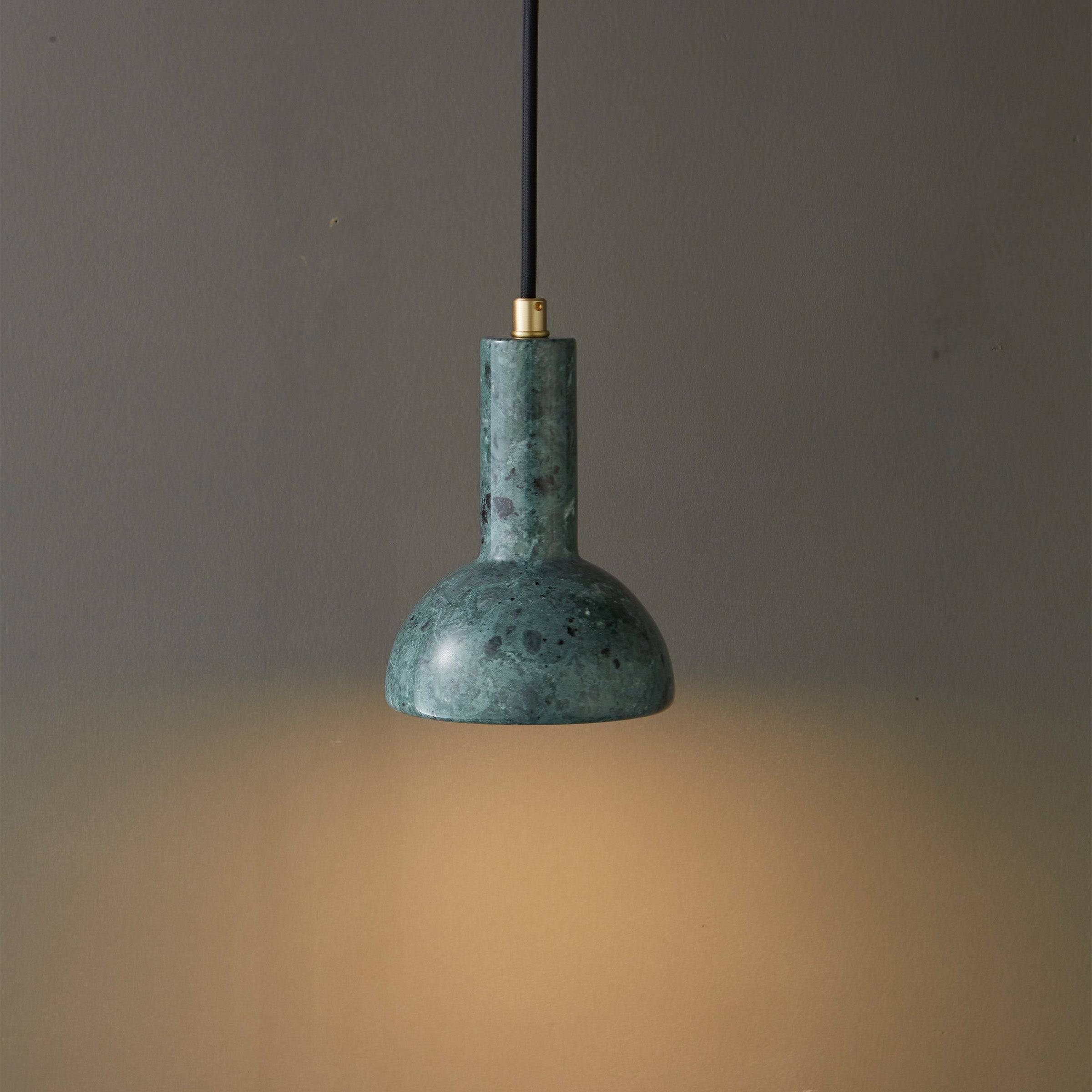 Green Marble Pendant Lamp 7716-Gn - Pendant Lamps - ebarza Furniture UAE | Shop Modern Furniture in Abu Dhabi & Dubai - مفروشات ايبازرا في الامارات | تسوق اثاث عصري وديكورات مميزة في دبي وابوظبي