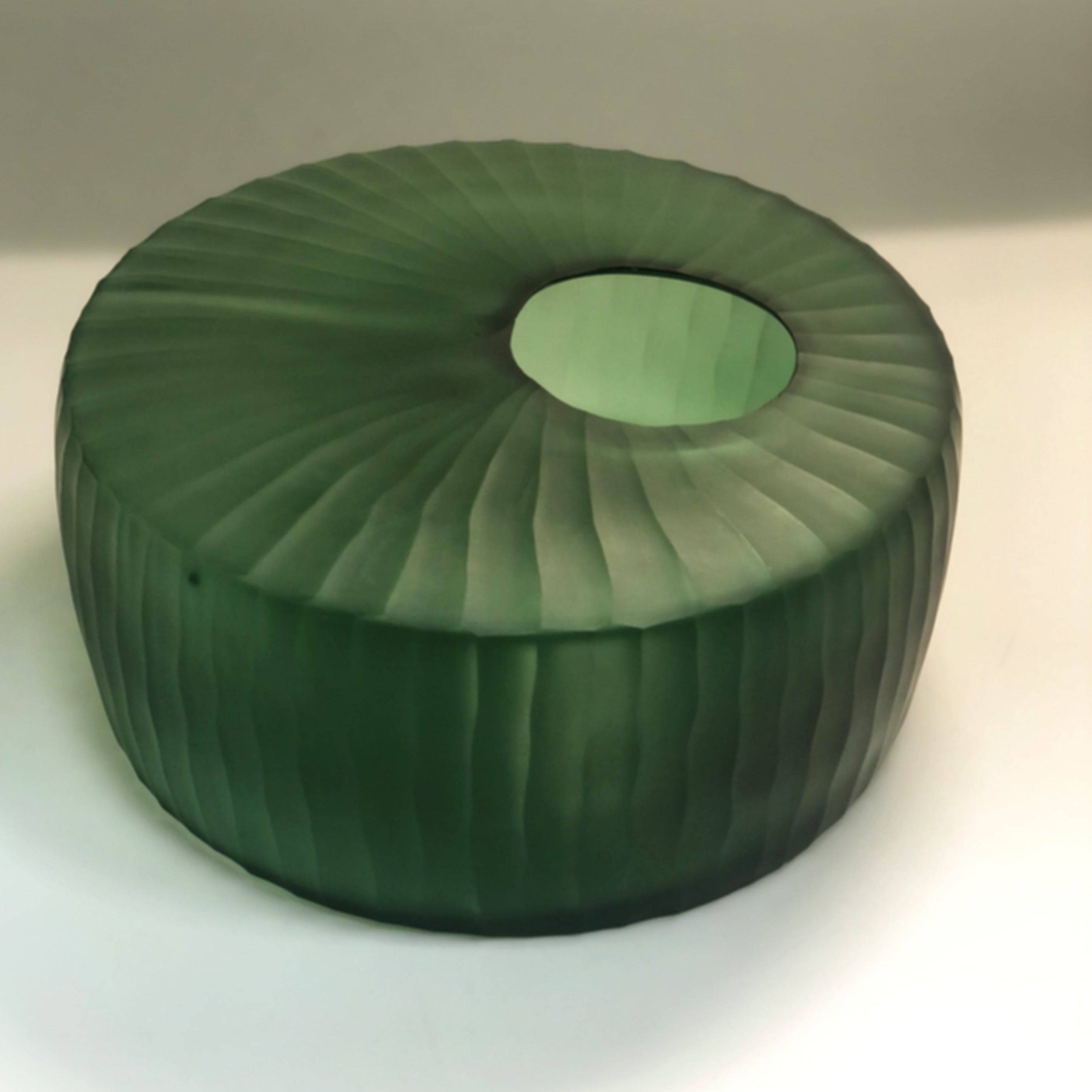 Handmade Balloton Glass Vase 15209-105-Green - Vases - ebarza Furniture UAE | Shop Modern Furniture in Abu Dhabi & Dubai - مفروشات ايبازرا في الامارات | تسوق اثاث عصري وديكورات مميزة في دبي وابوظبي