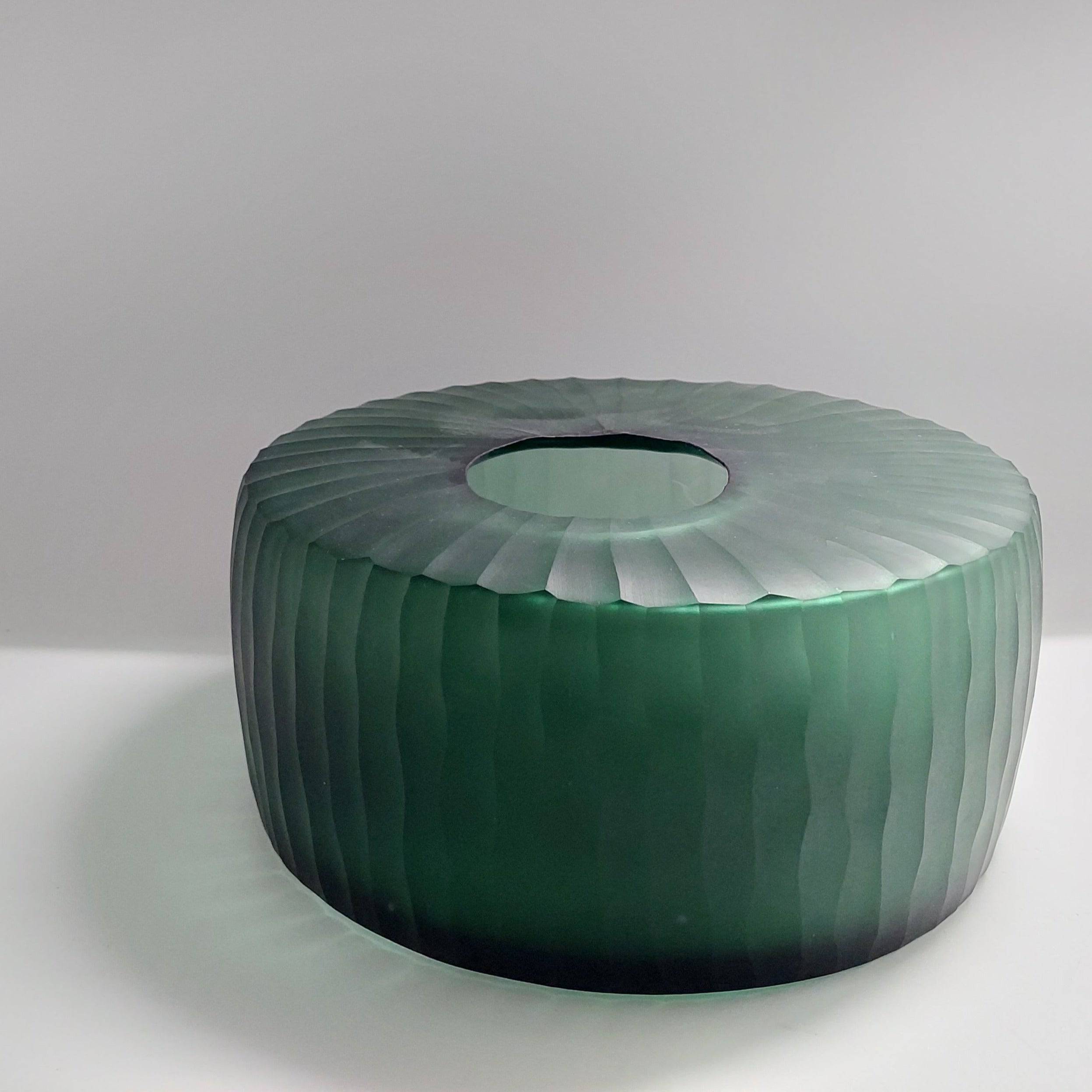 Handmade Balloton Glass Vase 15209-105-Green - Vases - ebarza Furniture UAE | Shop Modern Furniture in Abu Dhabi & Dubai - مفروشات ايبازرا في الامارات | تسوق اثاث عصري وديكورات مميزة في دبي وابوظبي