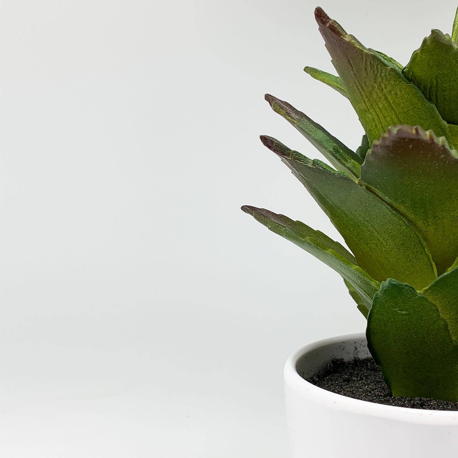 Handmade Decorative Artificial Plant+Planter Pot P01010 - Planter Boxes - ebarza Furniture UAE | Shop Modern Furniture in Abu Dhabi & Dubai - مفروشات ايبازرا في الامارات | تسوق اثاث عصري وديكورات مميزة في دبي وابوظبي