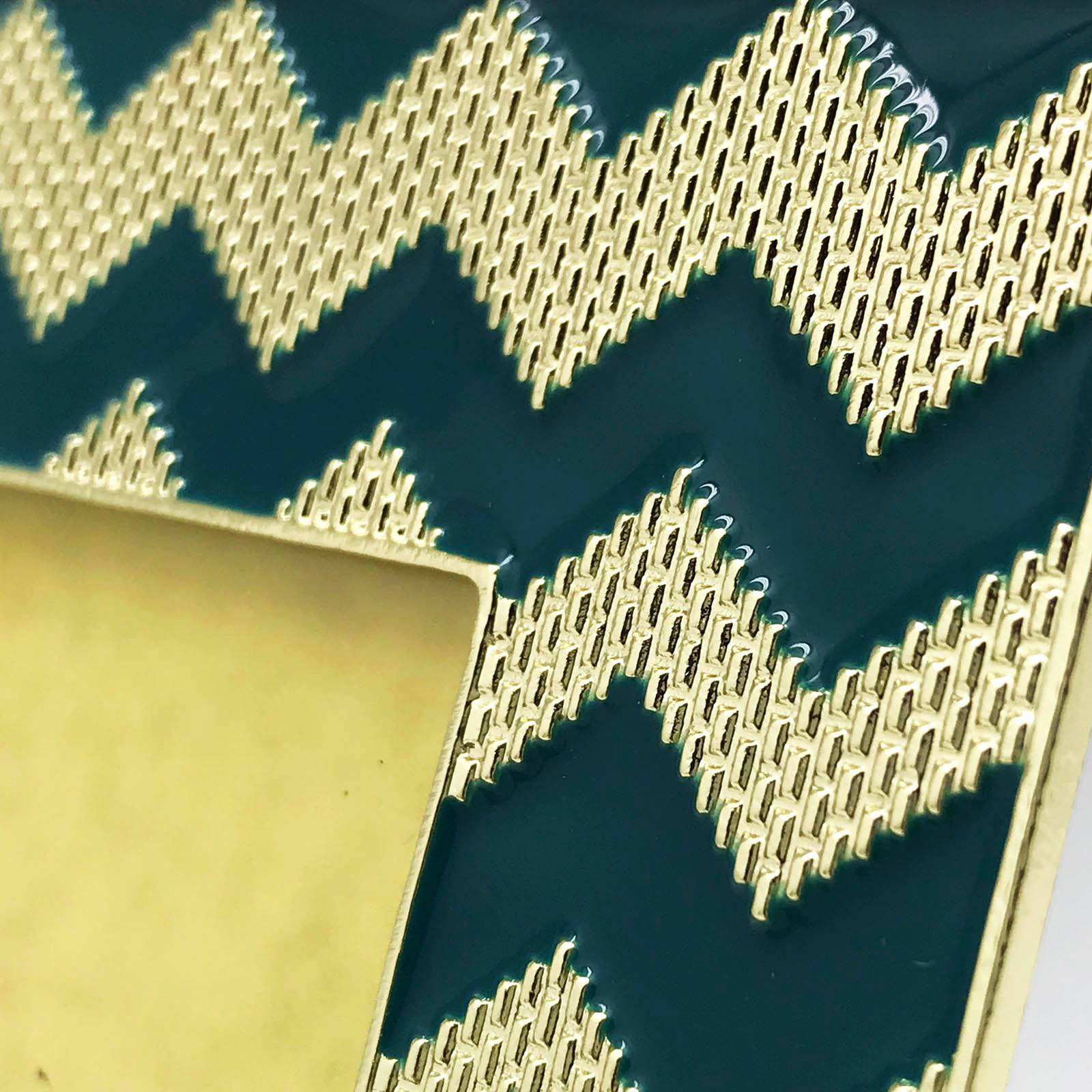 Handmade Zinc Photo Frame Magic 40484-44Afb4 - Photo Frames - ebarza Furniture UAE | Shop Modern Furniture in Abu Dhabi & Dubai - مفروشات ايبازرا في الامارات | تسوق اثاث عصري وديكورات مميزة في دبي وابوظبي