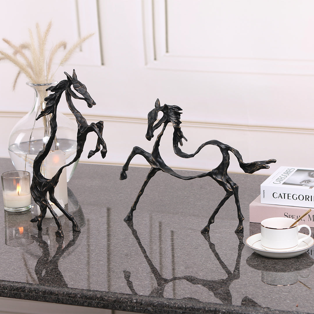 Hollow Horse KA3096 - Home Decor Figurines - ebarza Furniture UAE | Shop Modern Furniture in Abu Dhabi & Dubai - مفروشات ايبازرا في الامارات | تسوق اثاث عصري وديكورات مميزة في دبي وابوظبي