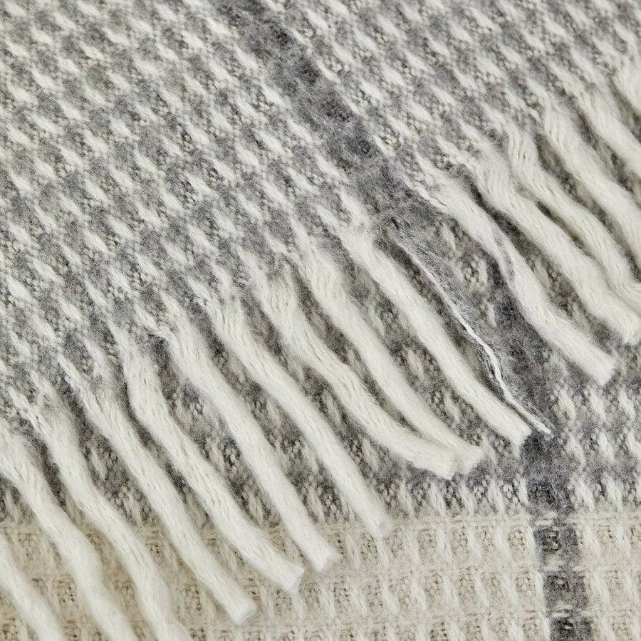 Karaca Home Carmen Gray Single Waffle Blanket 200.18.01.0496 - Blankets - ebarza Furniture UAE | Shop Modern Furniture in Abu Dhabi & Dubai - مفروشات ايبازرا في الامارات | تسوق اثاث عصري وديكورات مميزة في دبي وابوظبي