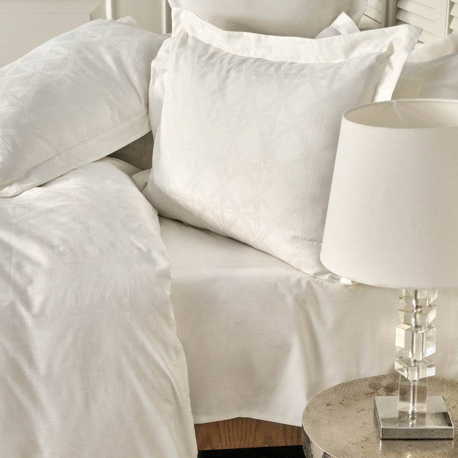 Karaca Home White Colletion Santino 100% Cotton Double Duvet Cover Set 200.18.01.0650 - Bedding - ebarza Furniture UAE | Shop Modern Furniture in Abu Dhabi & Dubai - مفروشات ايبازرا في الامارات | تسوق اثاث عصري وديكورات مميزة في دبي وابوظبي