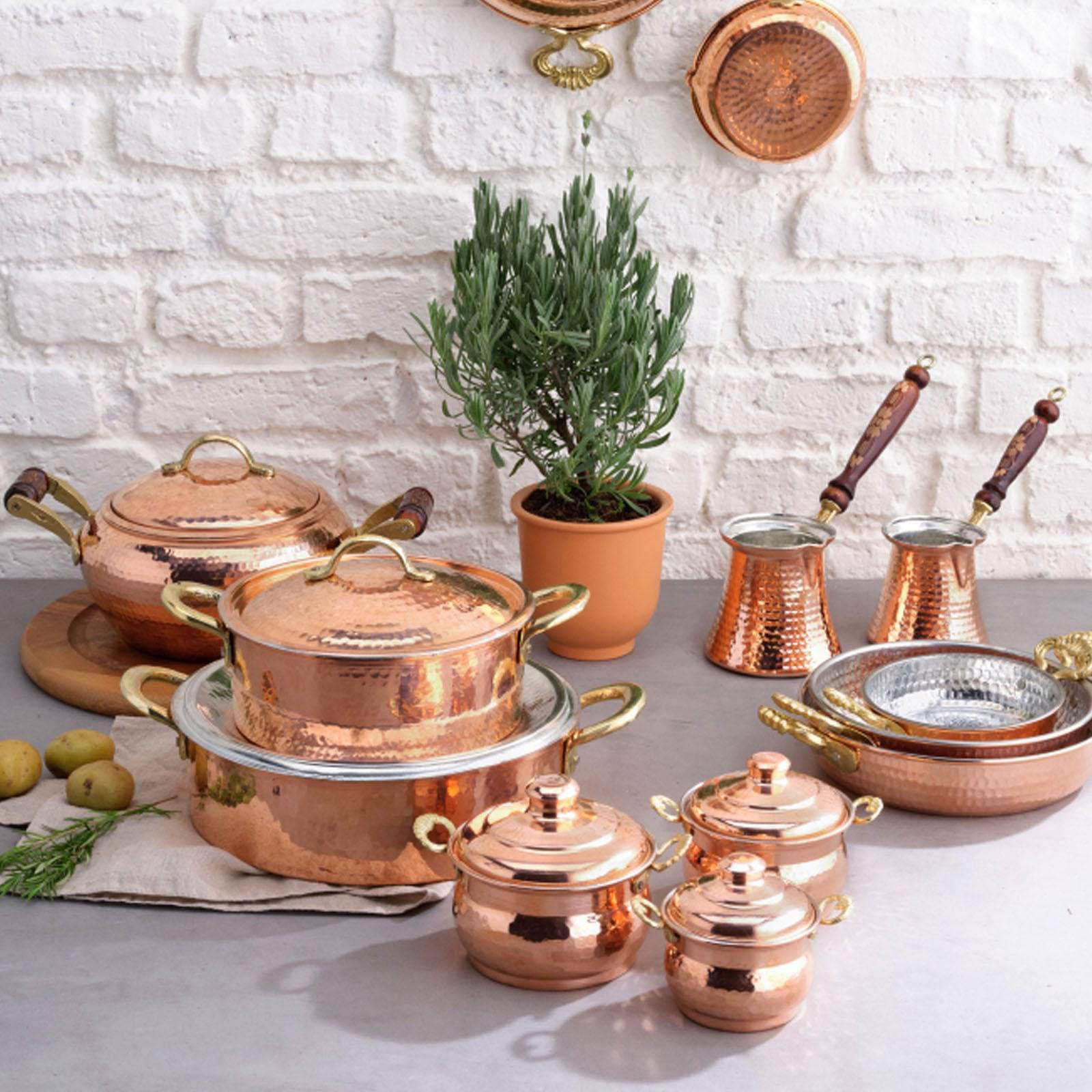 Karaca Nish Copper New 17 Cm Tombik Copper Pot 153.03.07.9115 - Cookware Sets - ebarza Furniture UAE | Shop Modern Furniture in Abu Dhabi & Dubai - مفروشات ايبازرا في الامارات | تسوق اثاث عصري وديكورات مميزة في دبي وابوظبي