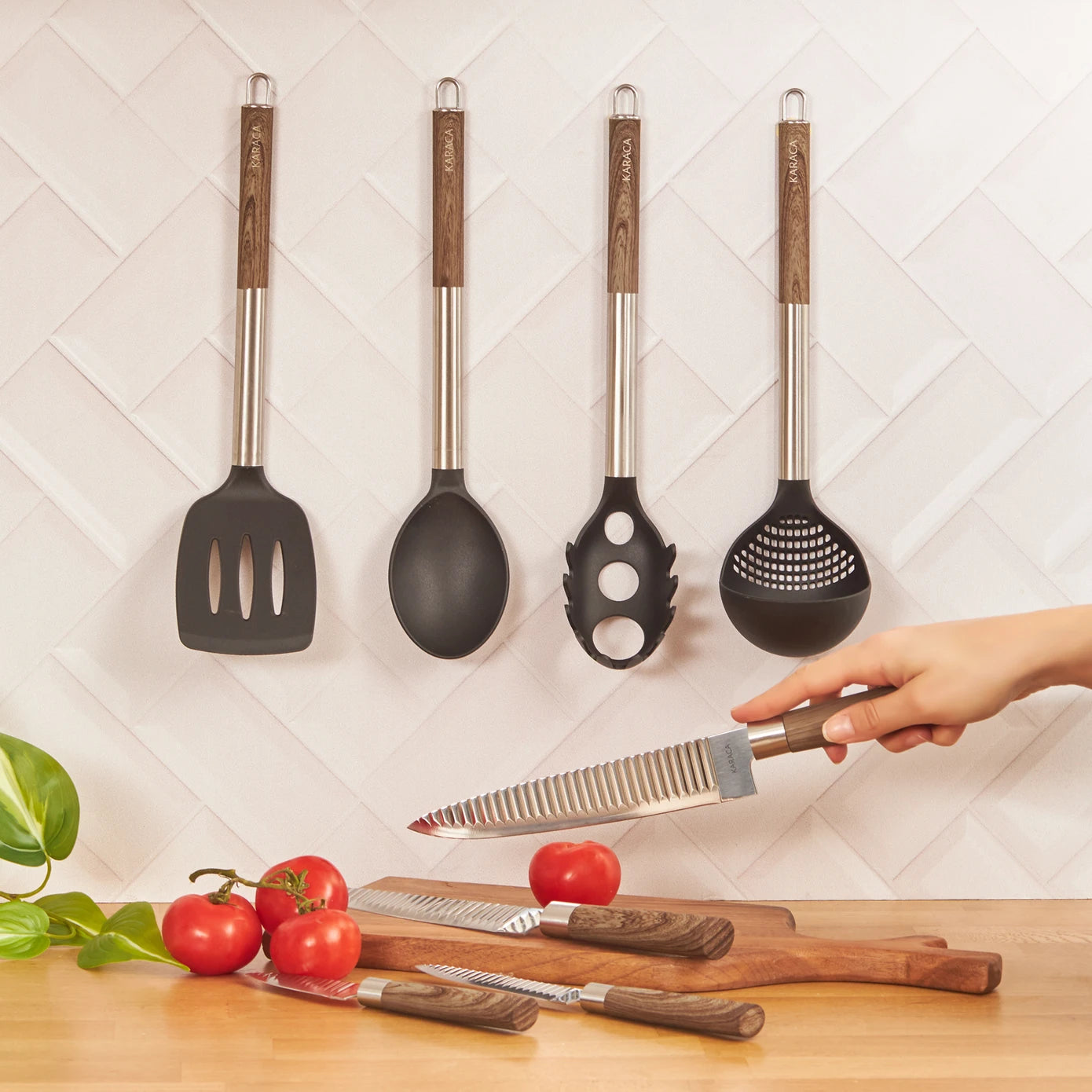 Karaca Timber 8 Piece Knife and Serving Set 153.03.06.7427 - Service Sets - ebarza Furniture UAE | Shop Modern Furniture in Abu Dhabi & Dubai - مفروشات ايبازرا في الامارات | تسوق اثاث عصري وديكورات مميزة في دبي وابوظبي