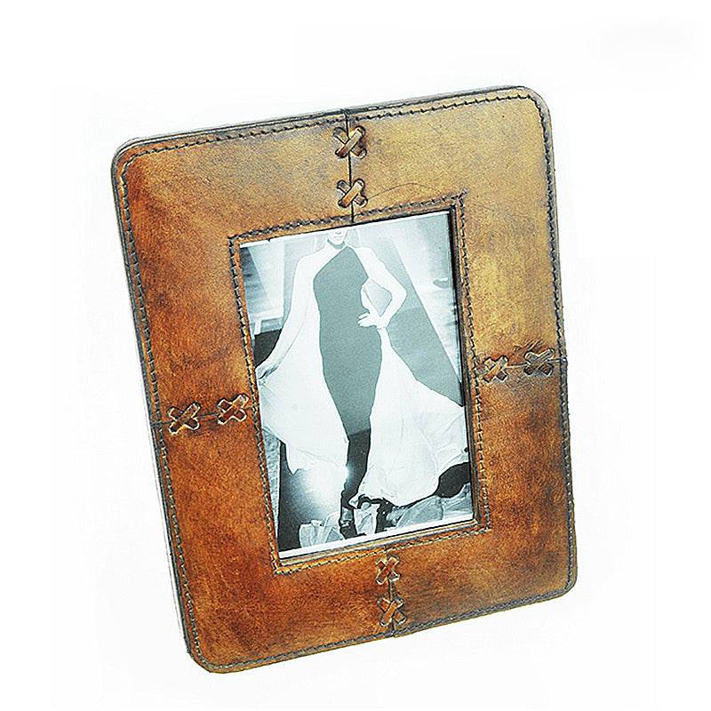Leather Photo Frame Fl-Y427 - Photo Frames - ebarza Furniture UAE | Shop Modern Furniture in Abu Dhabi & Dubai - مفروشات ايبازرا في الامارات | تسوق اثاث عصري وديكورات مميزة في دبي وابوظبي