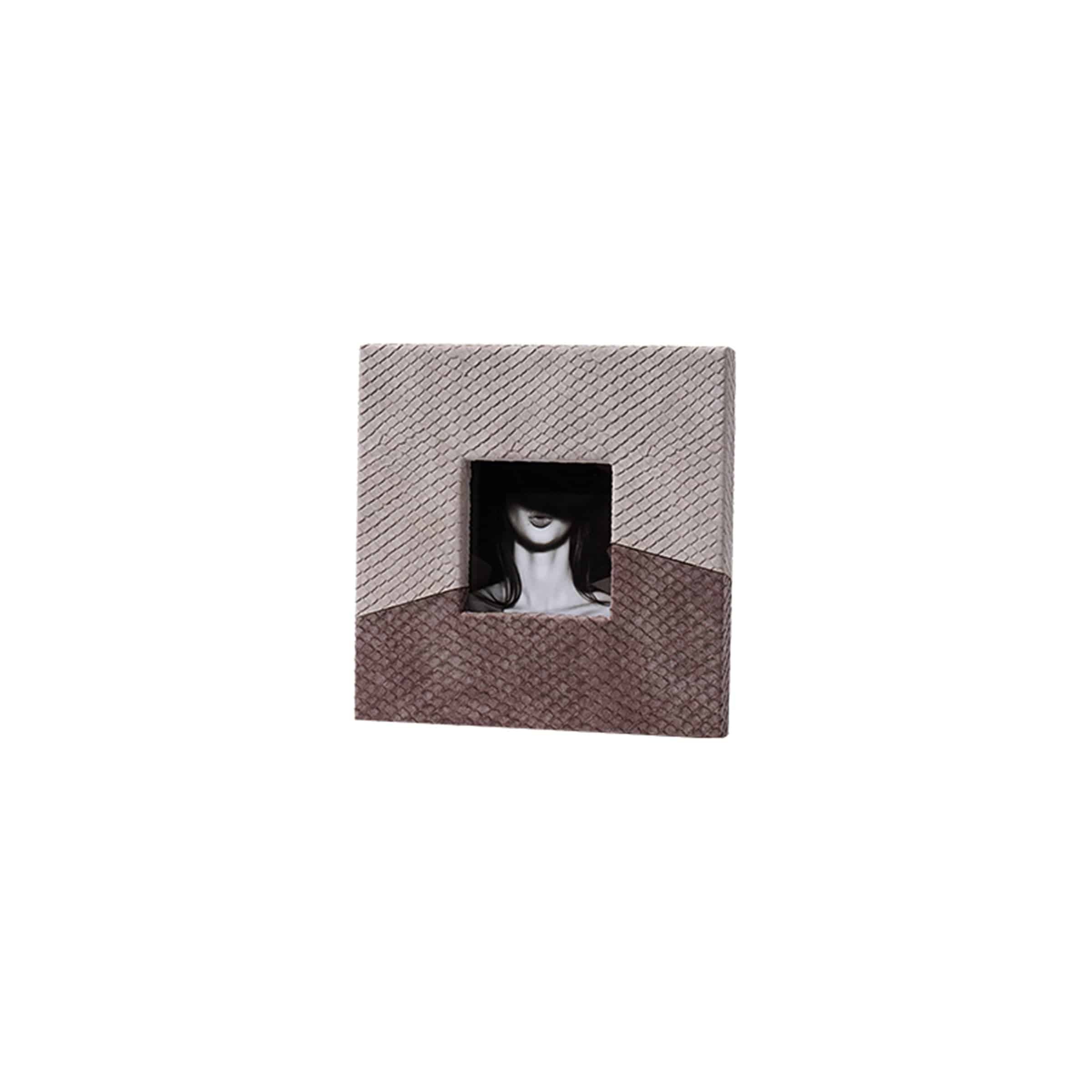 Light & Dark Grey Scale Photo Frame-B Fb-Pg2139D - Photo Frames - ebarza Furniture UAE | Shop Modern Furniture in Abu Dhabi & Dubai - مفروشات ايبازرا في الامارات | تسوق اثاث عصري وديكورات مميزة في دبي وابوظبي