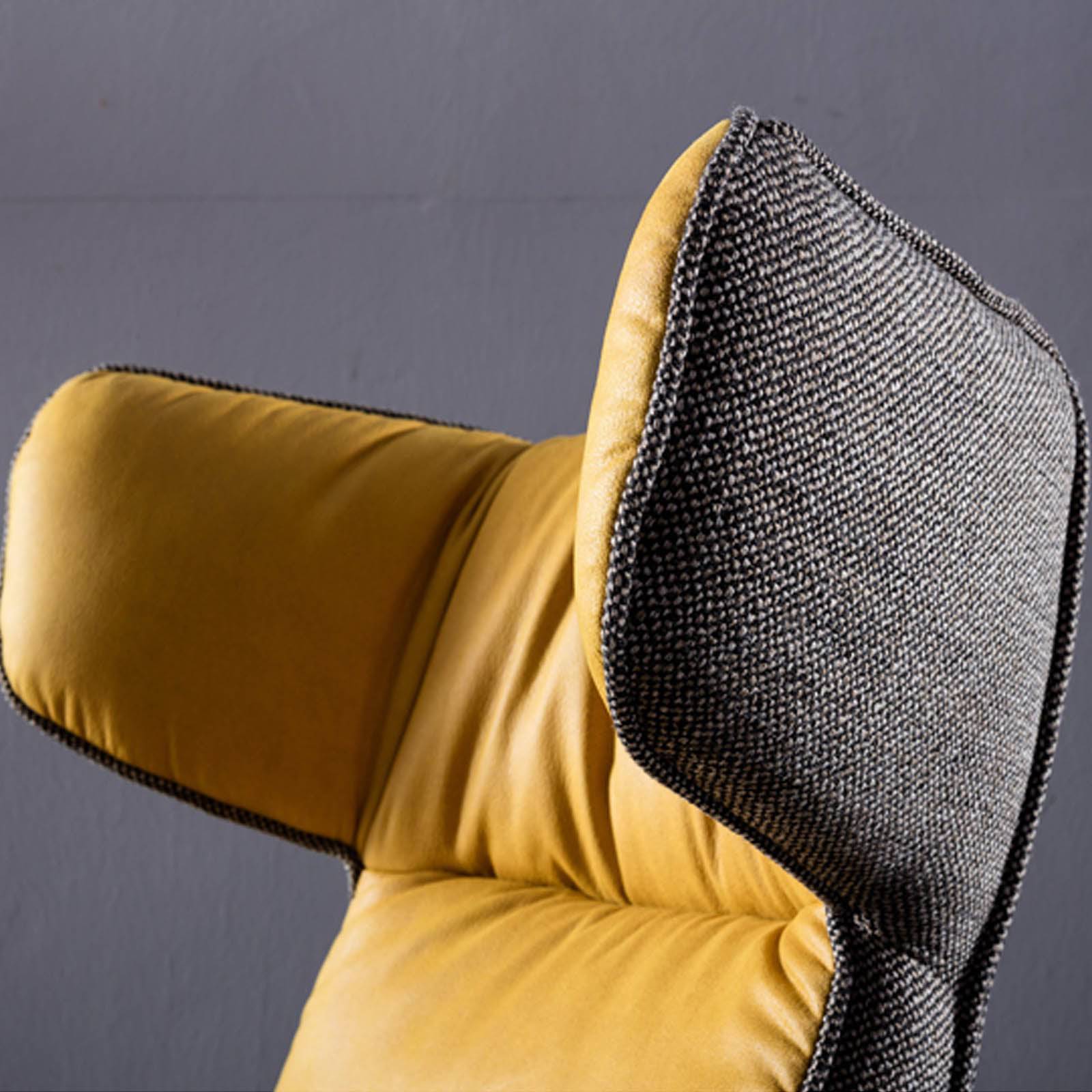 AS IS - Monaco Swivel Lounge Chair LC001 - DISPLAY ITEM - ebarza Furniture UAE | Shop Modern Furniture in Abu Dhabi & Dubai - مفروشات ايبازرا في الامارات | تسوق اثاث عصري وديكورات مميزة في دبي وابوظبي