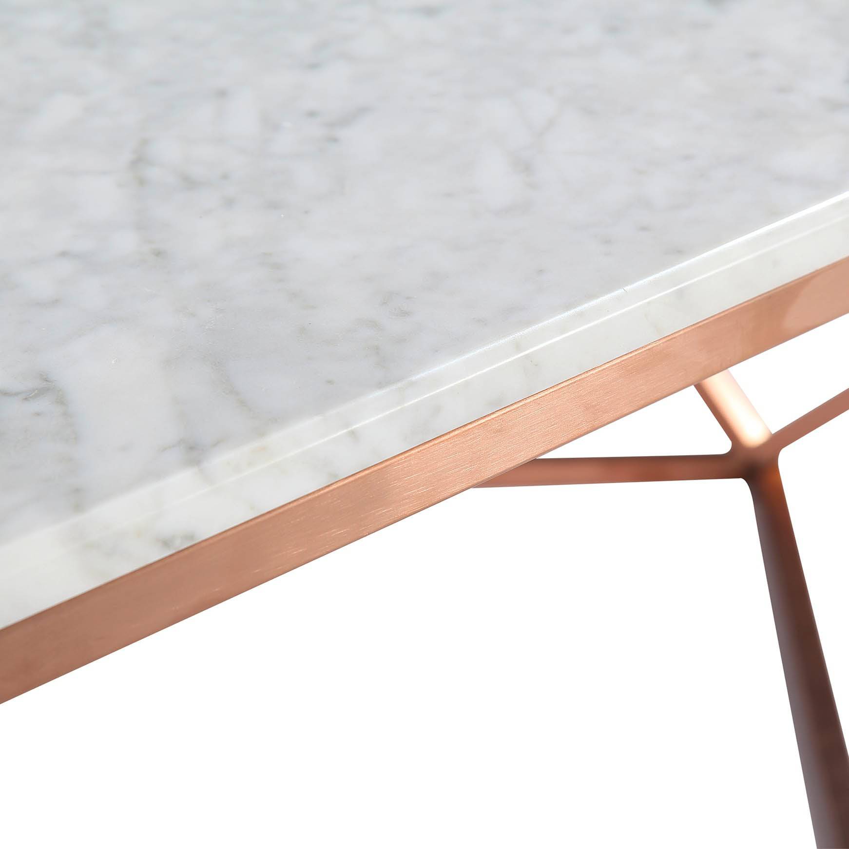 Natural Marble & Stainless Steel Table Bp8809- Rg - Side Tables - ebarza Furniture UAE | Shop Modern Furniture in Abu Dhabi & Dubai - مفروشات ايبازرا في الامارات | تسوق اثاث عصري وديكورات مميزة في دبي وابوظبي