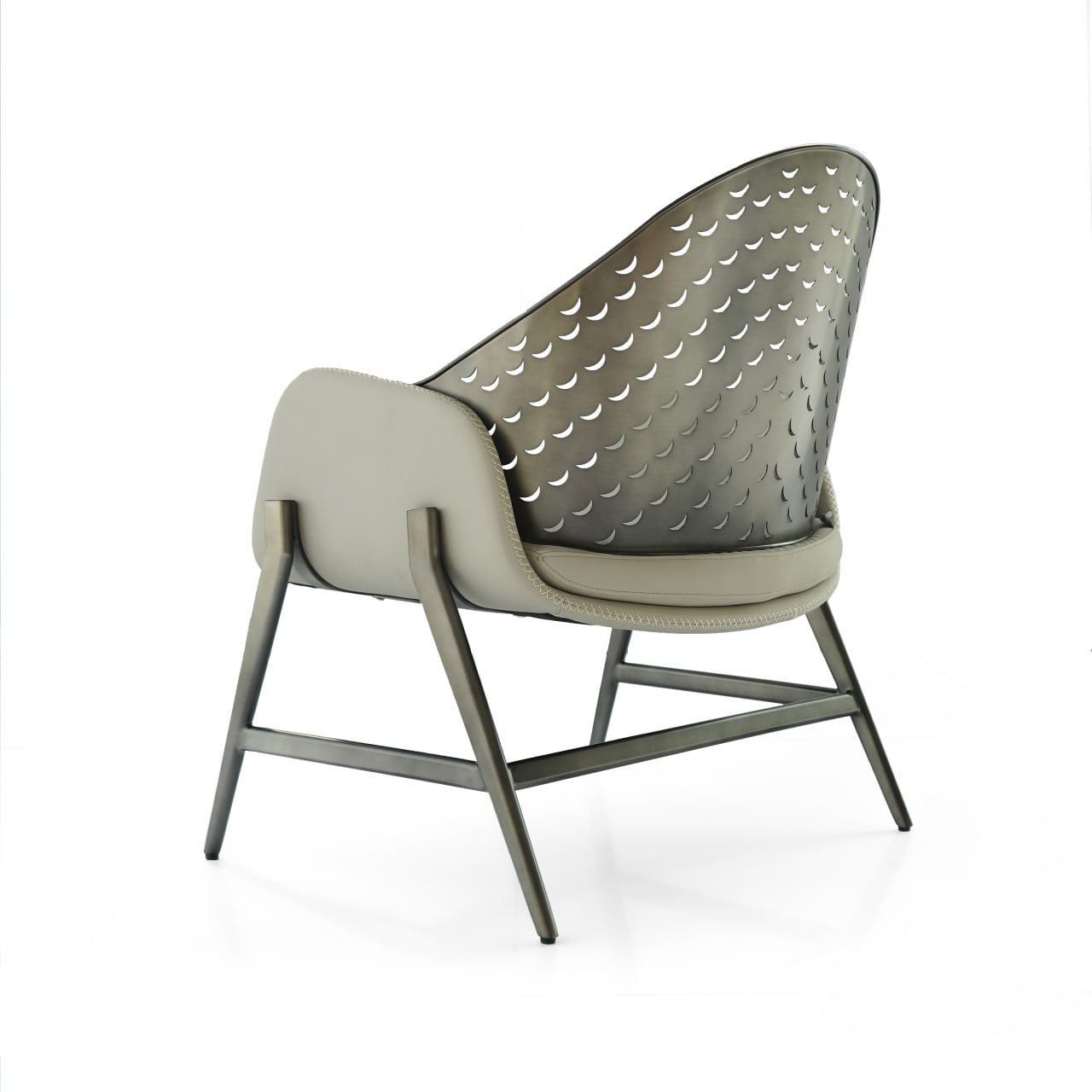 Turtle Lounge chair BC716 - Lounge Chairs - ebarza Furniture UAE | Shop Modern Furniture in Abu Dhabi & Dubai - مفروشات ايبازرا في الامارات | تسوق اثاث عصري وديكورات مميزة في دبي وابوظبي