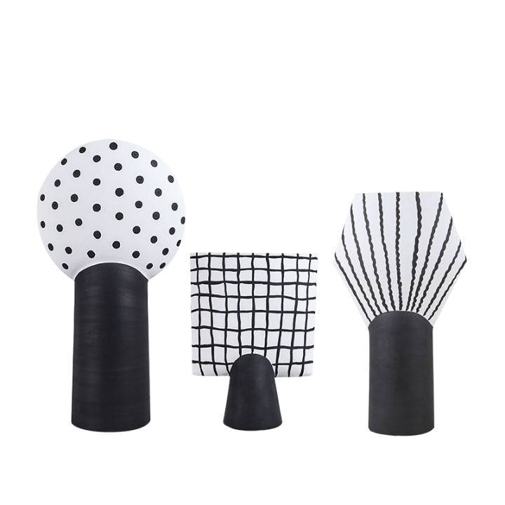 Pillar Vase -Black A Fa-D21023A - Home Decor Figurines - ebarza Furniture UAE | Shop Modern Furniture in Abu Dhabi & Dubai - مفروشات ايبازرا في الامارات | تسوق اثاث عصري وديكورات مميزة في دبي وابوظبي