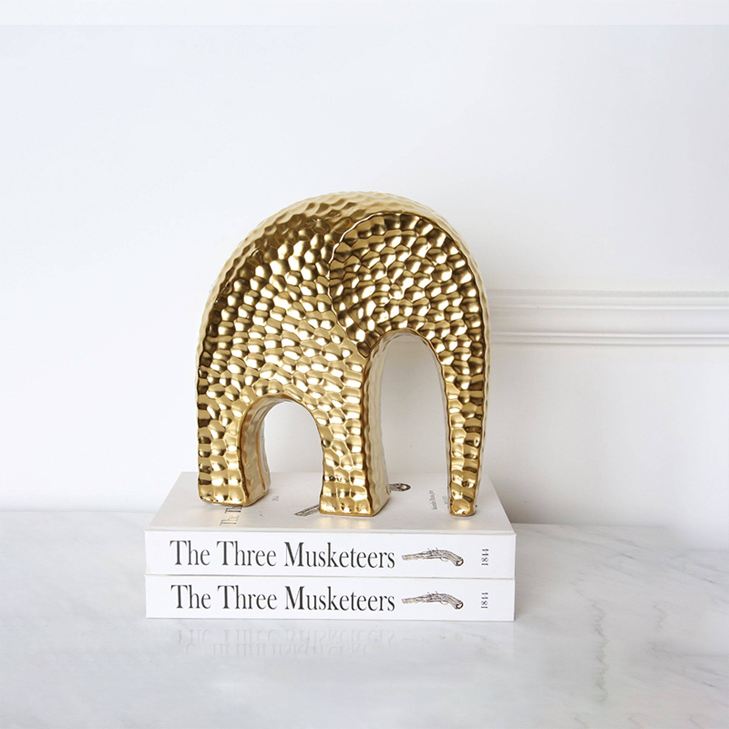 Polka Dot Ceramic Elephant B Fa-D1928B - Home Decor Figurines - ebarza Furniture UAE | Shop Modern Furniture in Abu Dhabi & Dubai - مفروشات ايبازرا في الامارات | تسوق اثاث عصري وديكورات مميزة في دبي وابوظبي