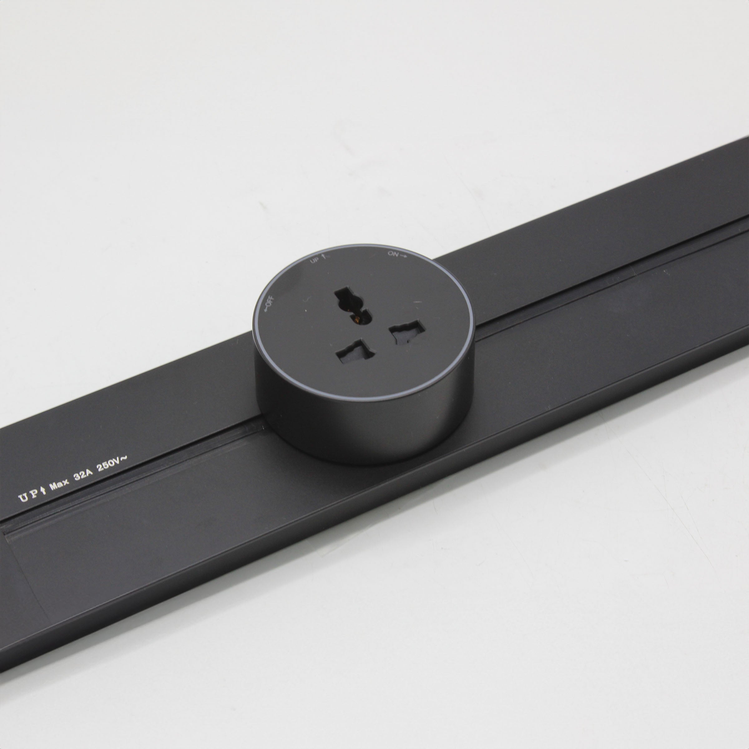 Power Track System 60X8 CM AH04-C - Power Track System - ebarza Furniture UAE | Shop Modern Furniture in Abu Dhabi & Dubai - مفروشات ايبازرا في الامارات | تسوق اثاث عصري وديكورات مميزة في دبي وابوظبي