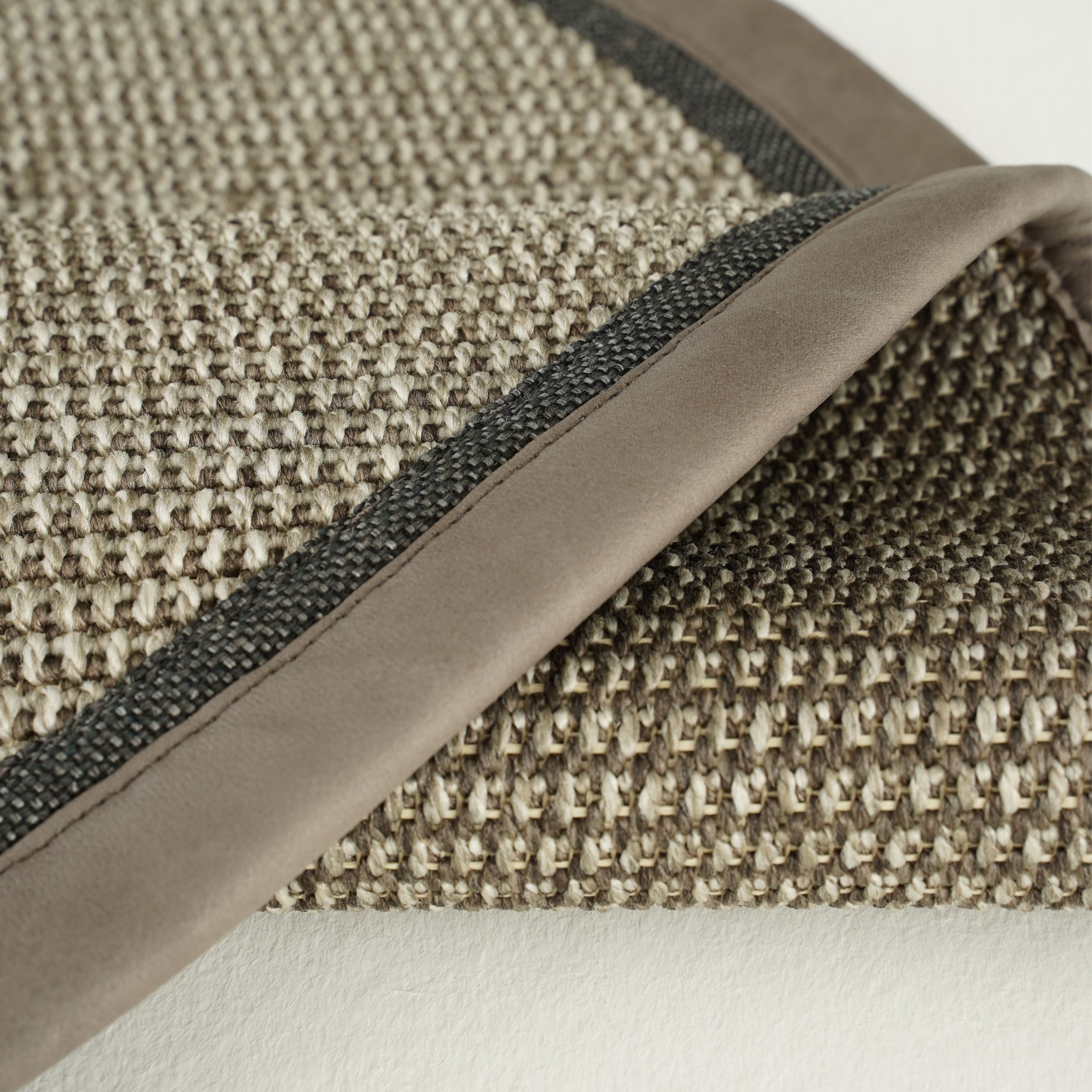 D300 CM SISAL CARPET MONTANA CH-SSLMTNA-RL - Rugs - ebarza Furniture UAE | Shop Modern Furniture in Abu Dhabi & Dubai - مفروشات ايبازرا في الامارات | تسوق اثاث عصري وديكورات مميزة في دبي وابوظبي