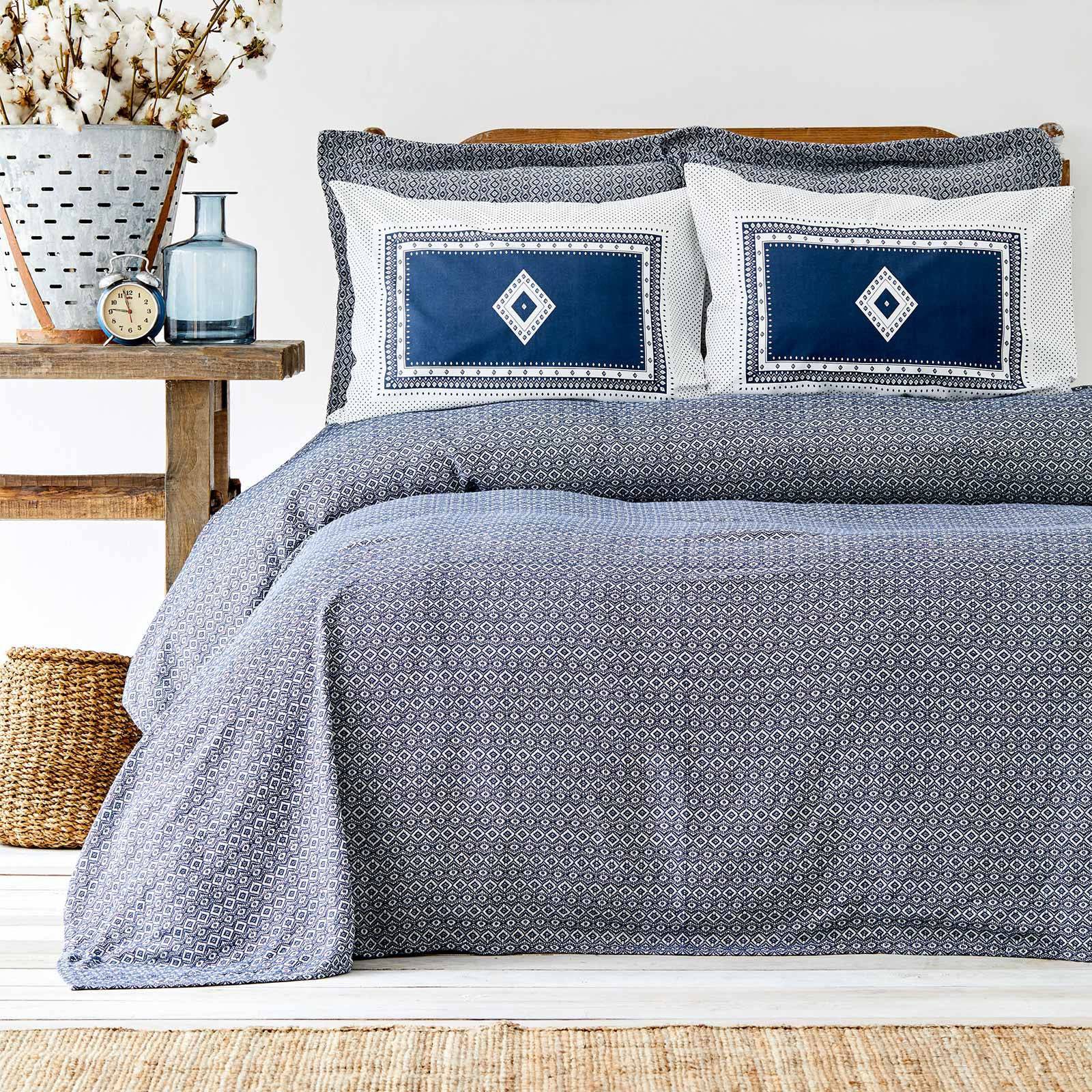 Sarah Anderson Salerno Bed Cover Set And Indigo Sheet Set 160.02.01.0210 - Bedding - ebarza Furniture UAE | Shop Modern Furniture in Abu Dhabi & Dubai - مفروشات ايبازرا في الامارات | تسوق اثاث عصري وديكورات مميزة في دبي وابوظبي