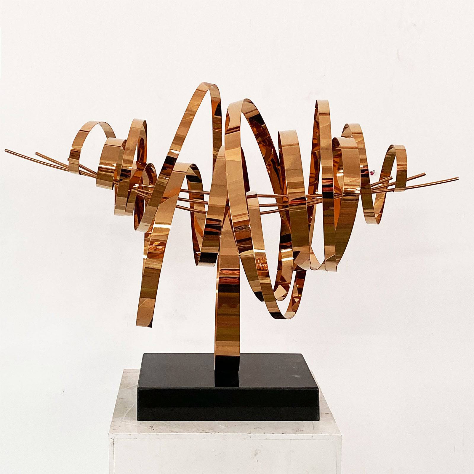 Shock Wave Handcrafted Stainless Steel Artwork Bj2020026 - Artwork - ebarza Furniture UAE | Shop Modern Furniture in Abu Dhabi & Dubai - مفروشات ايبازرا في الامارات | تسوق اثاث عصري وديكورات مميزة في دبي وابوظبي