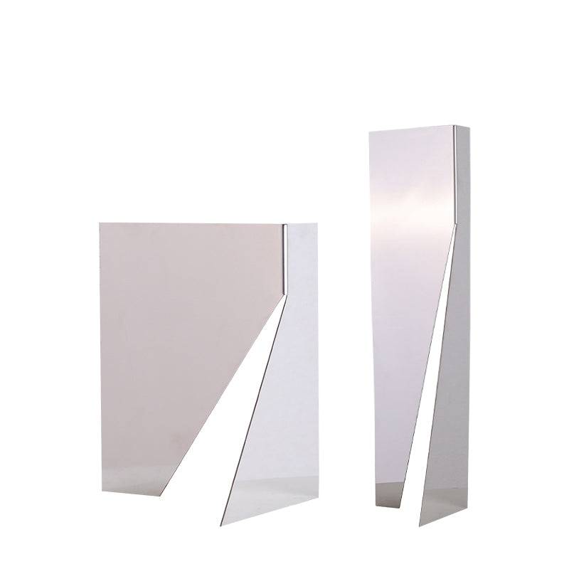 Silver Stainless Steel Abstract Sculpture-A Fc-W2101A - Home Decor Figurines - ebarza Furniture UAE | Shop Modern Furniture in Abu Dhabi & Dubai - مفروشات ايبازرا في الامارات | تسوق اثاث عصري وديكورات مميزة في دبي وابوظبي