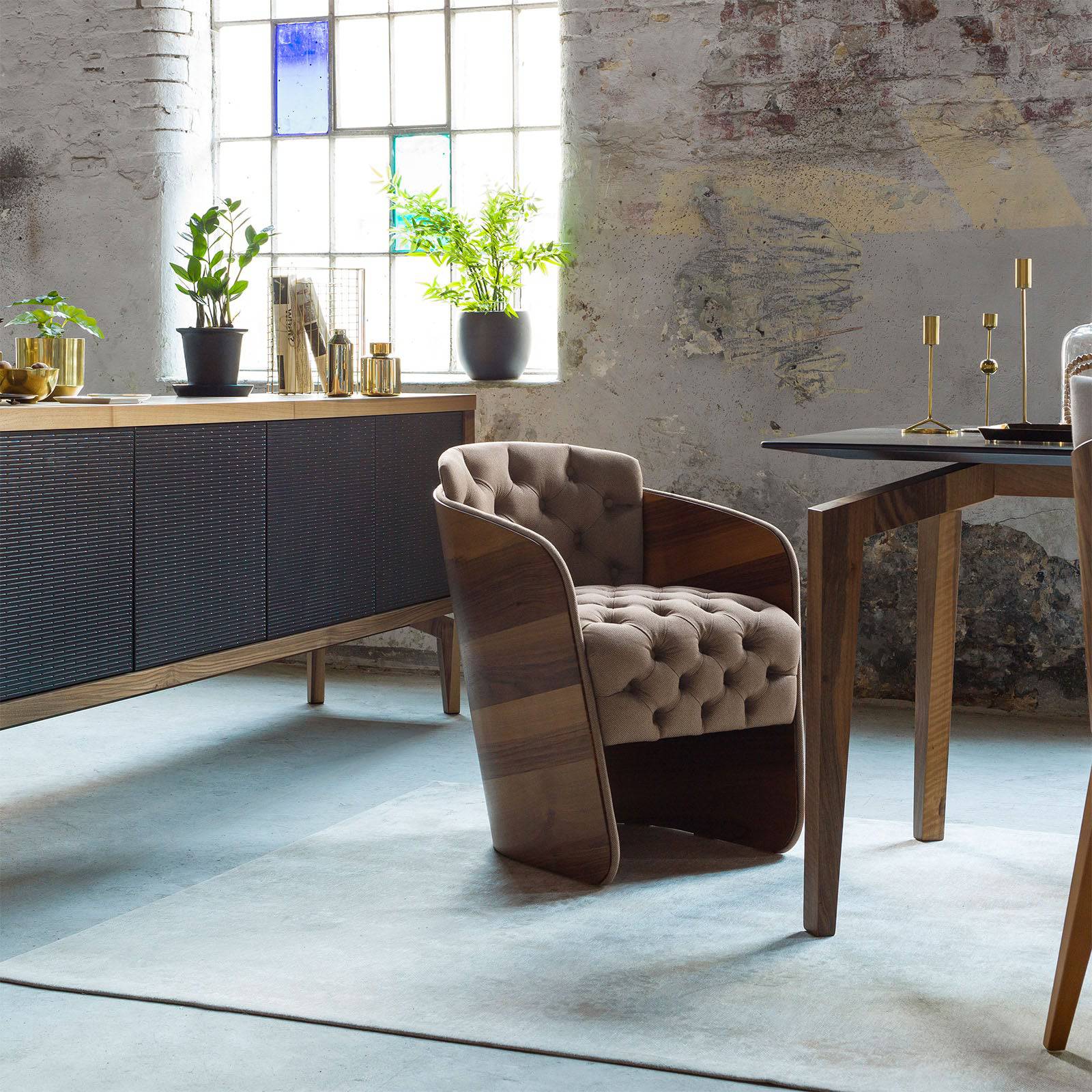 Sir Dining Chair Sir-Small-Beige - Chairs - ebarza Furniture UAE | Shop Modern Furniture in Abu Dhabi & Dubai - مفروشات ايبازرا في الامارات | تسوق اثاث عصري وديكورات مميزة في دبي وابوظبي