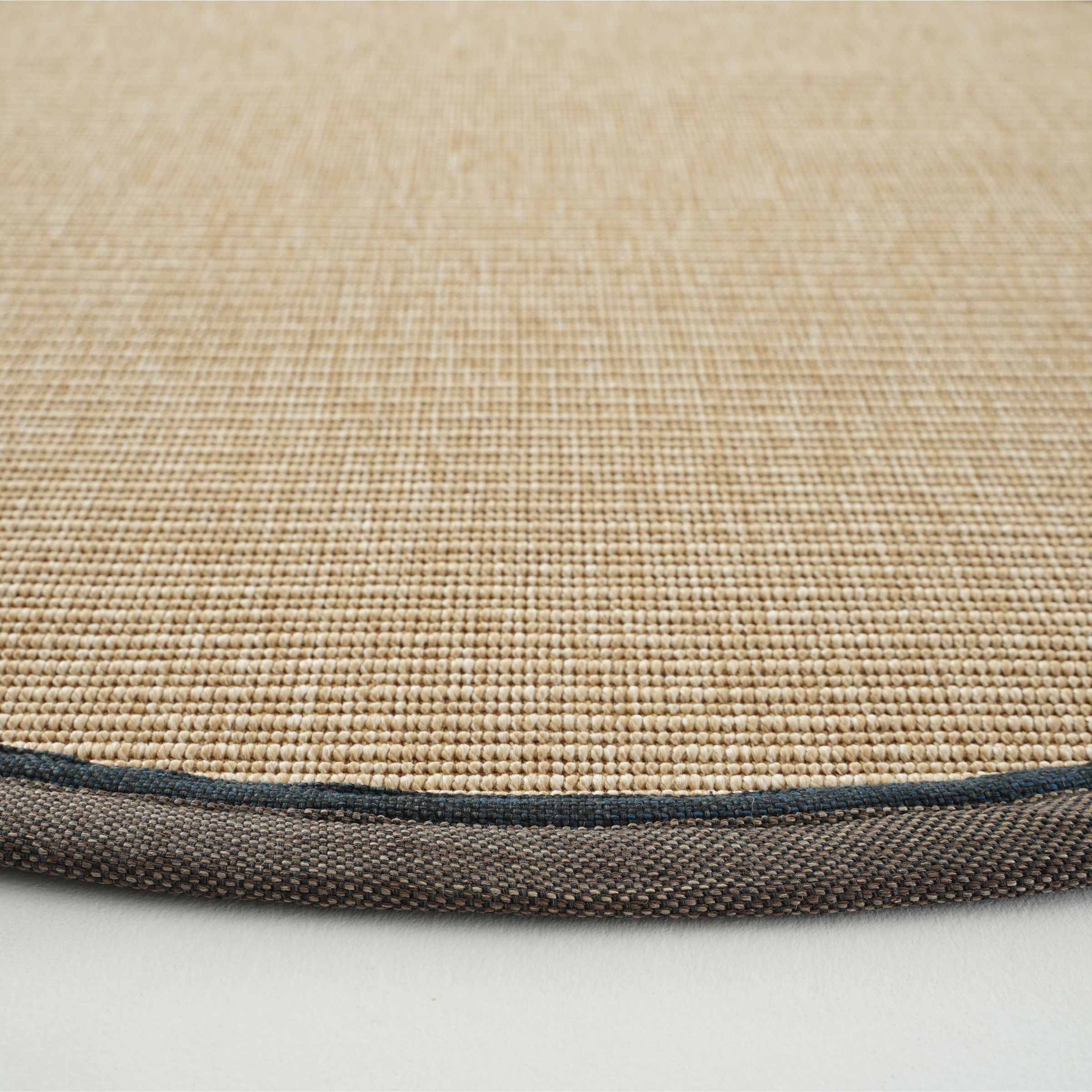 Sisal Carpet Madrid D300 CM CH-SSLMDRD-RL - Rugs - ebarza Furniture UAE | Shop Modern Furniture in Abu Dhabi & Dubai - مفروشات ايبازرا في الامارات | تسوق اثاث عصري وديكورات مميزة في دبي وابوظبي