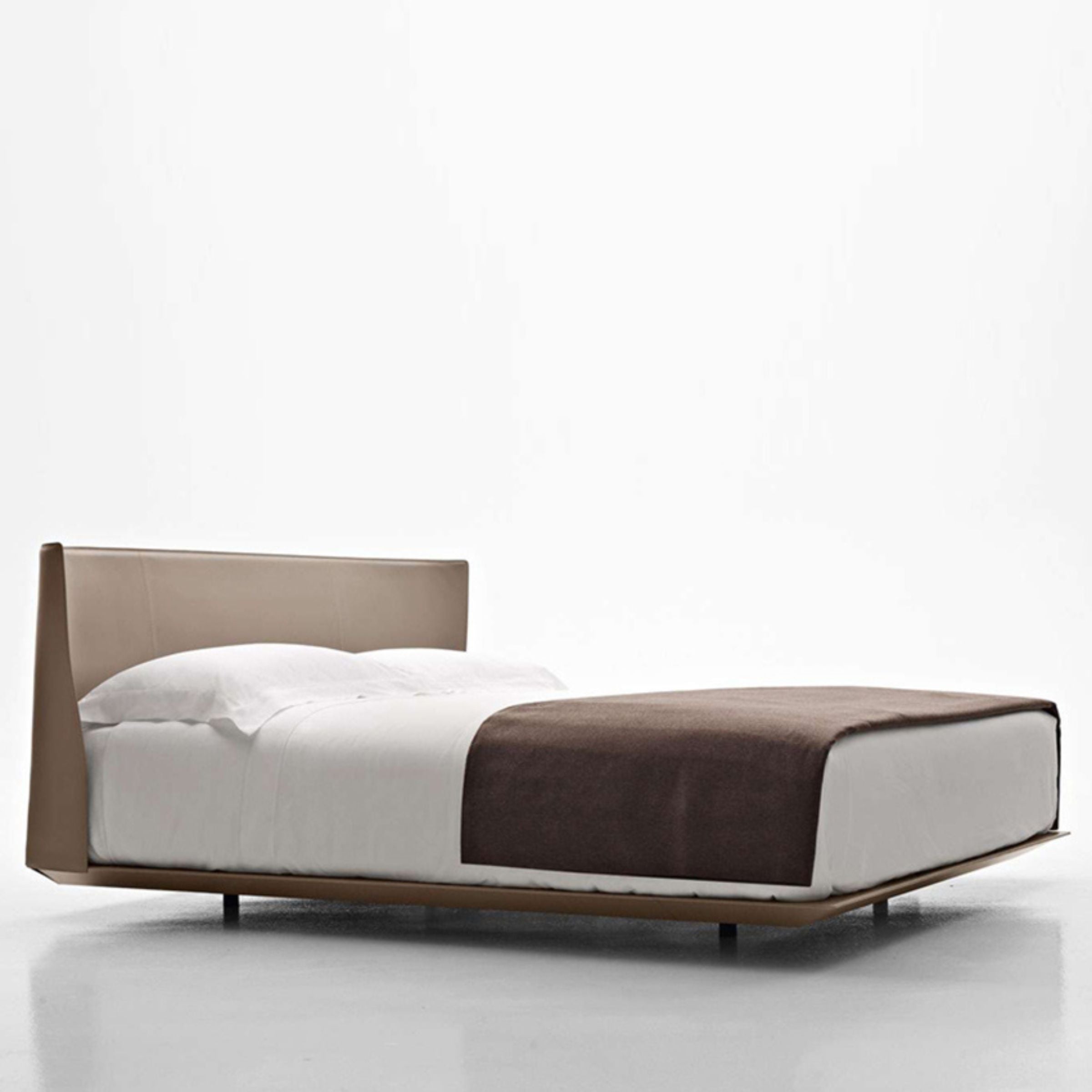 Verona King Size Bed MLL-F13 Beige - Bedsteads - ebarza Furniture UAE | Shop Modern Furniture in Abu Dhabi & Dubai - مفروشات ايبازرا في الامارات | تسوق اثاث عصري وديكورات مميزة في دبي وابوظبي