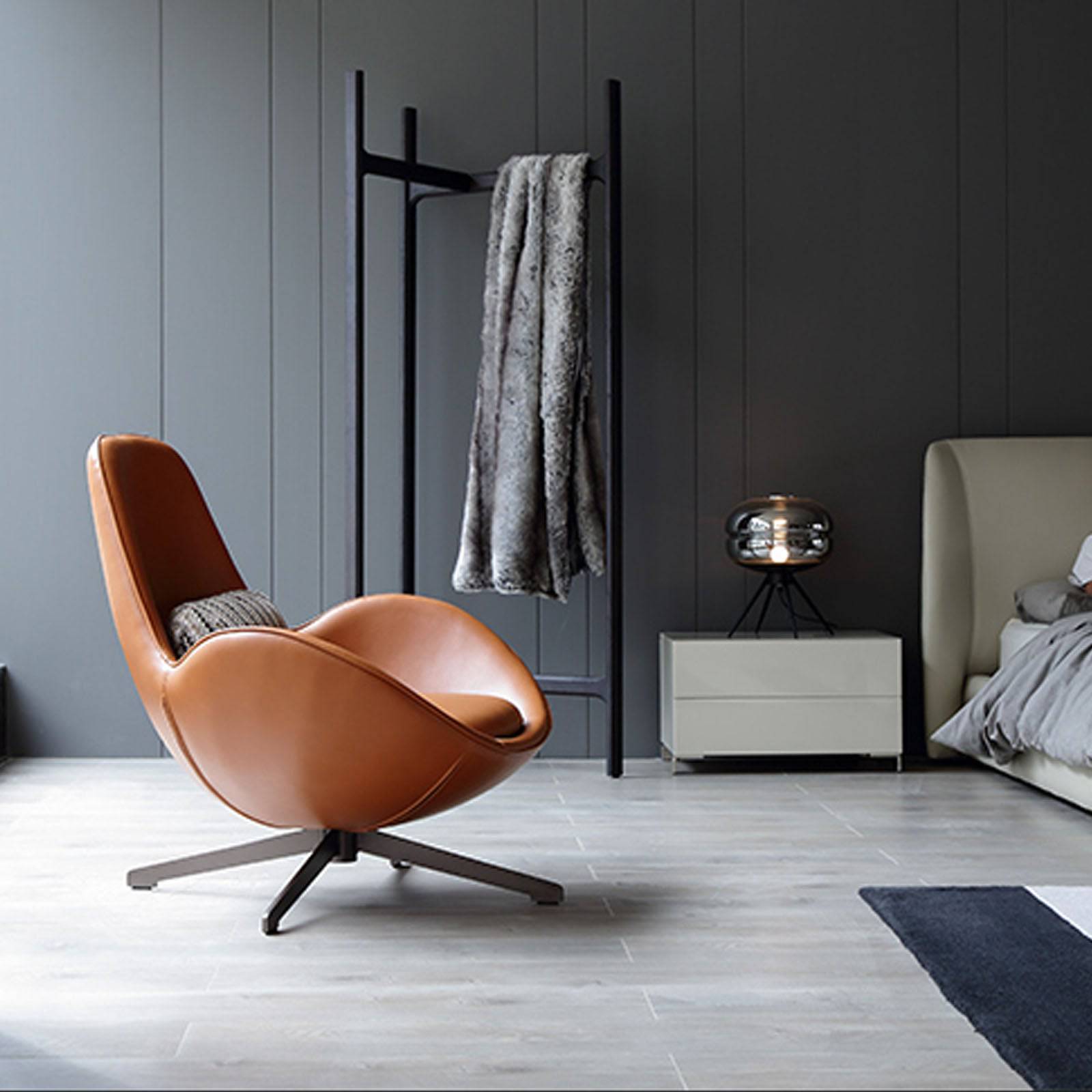 AS IS - Vigo Swivel Lounge Chair Lc017 - DISPLAY ITEM - ebarza Furniture UAE | Shop Modern Furniture in Abu Dhabi & Dubai - مفروشات ايبازرا في الامارات | تسوق اثاث عصري وديكورات مميزة في دبي وابوظبي