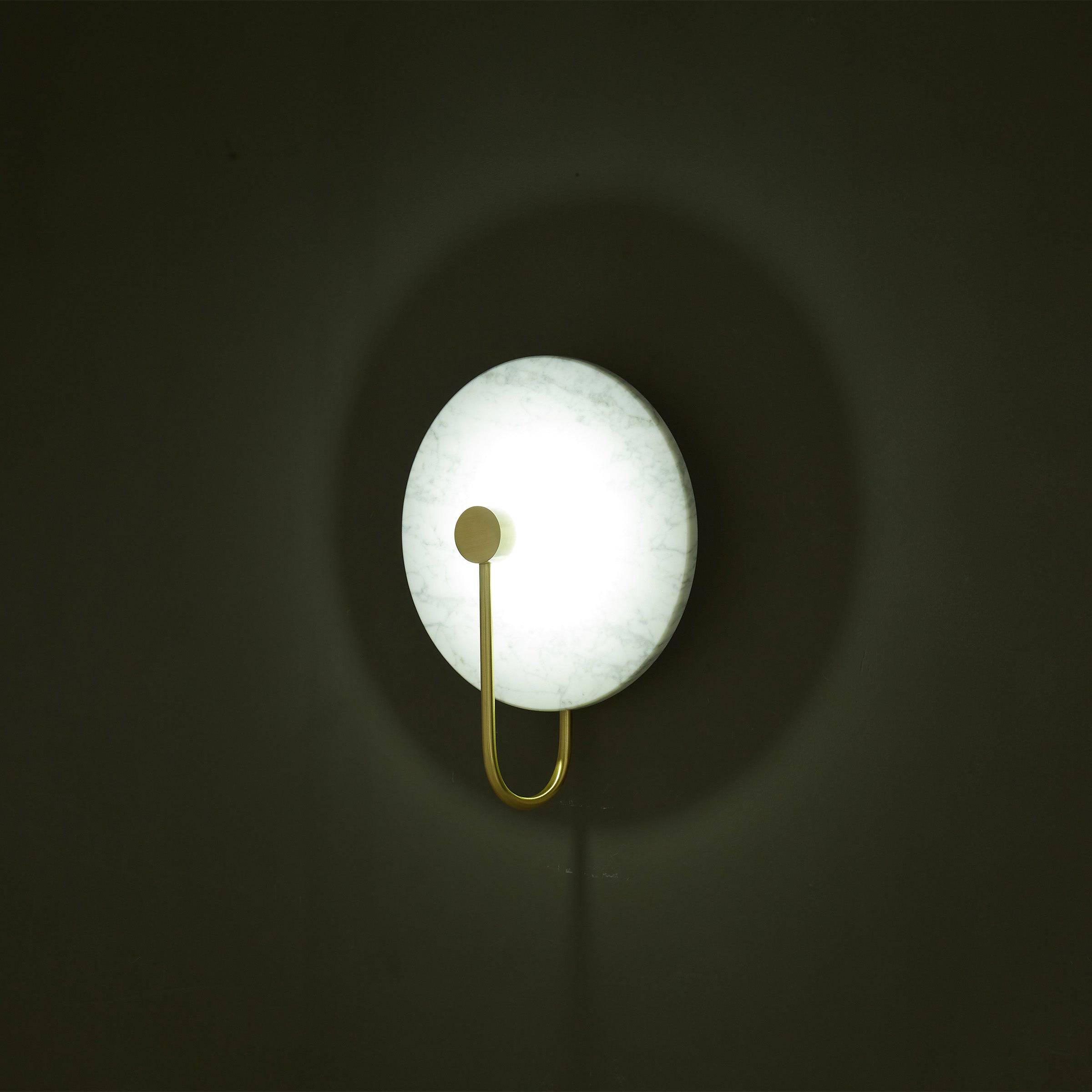 White Marble Wall Lamp 6615-We - Wall Lamps - ebarza Furniture UAE | Shop Modern Furniture in Abu Dhabi & Dubai - مفروشات ايبازرا في الامارات | تسوق اثاث عصري وديكورات مميزة في دبي وابوظبي