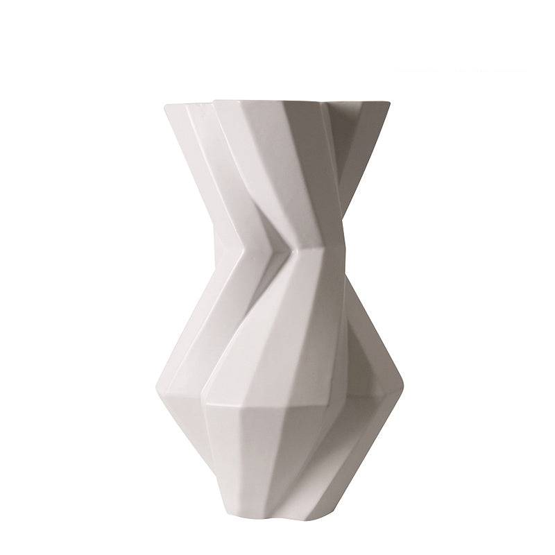 White Torsional Vase Fa-D2085A - Vases - ebarza Furniture UAE | Shop Modern Furniture in Abu Dhabi & Dubai - مفروشات ايبازرا في الامارات | تسوق اثاث عصري وديكورات مميزة في دبي وابوظبي
