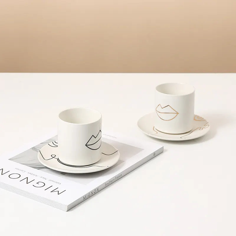 Simple Drawing Of Mouth Cup A-Gold Fa-D22003A - Coffee Sets - ebarza Furniture UAE | Shop Modern Furniture in Abu Dhabi & Dubai - مفروشات ايبازرا في الامارات | تسوق اثاث عصري وديكورات مميزة في دبي وابوظبي