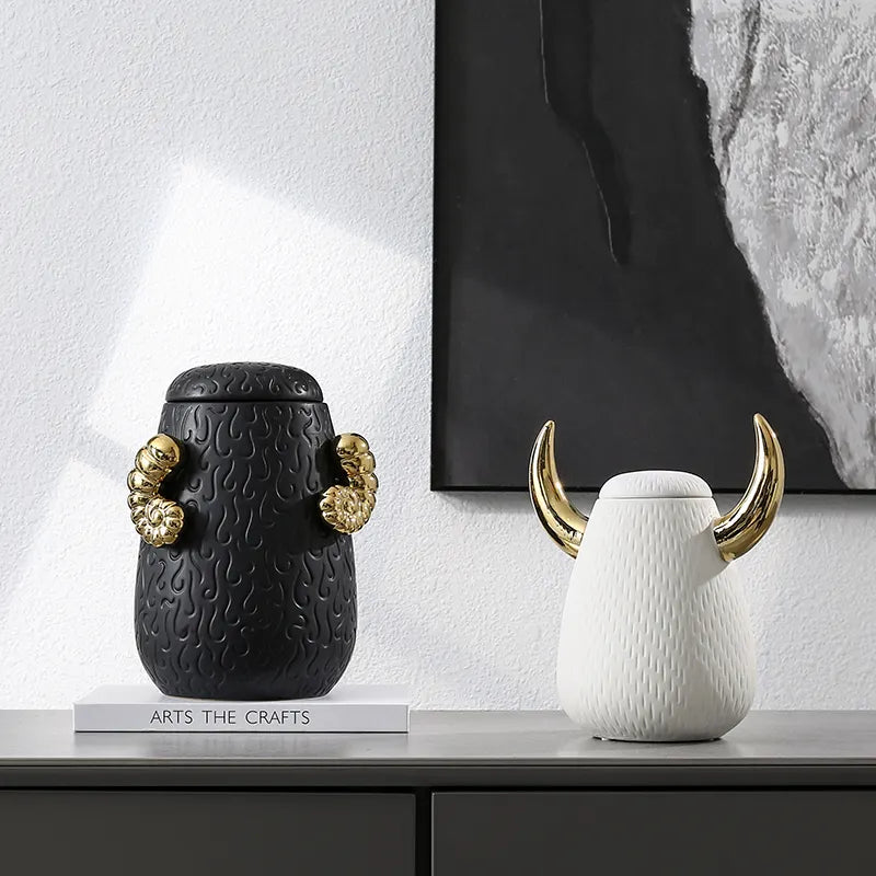 Black Horn Decoration -B Fa-D21075B - Vases - ebarza Furniture UAE | Shop Modern Furniture in Abu Dhabi & Dubai - مفروشات ايبازرا في الامارات | تسوق اثاث عصري وديكورات مميزة في دبي وابوظبي
