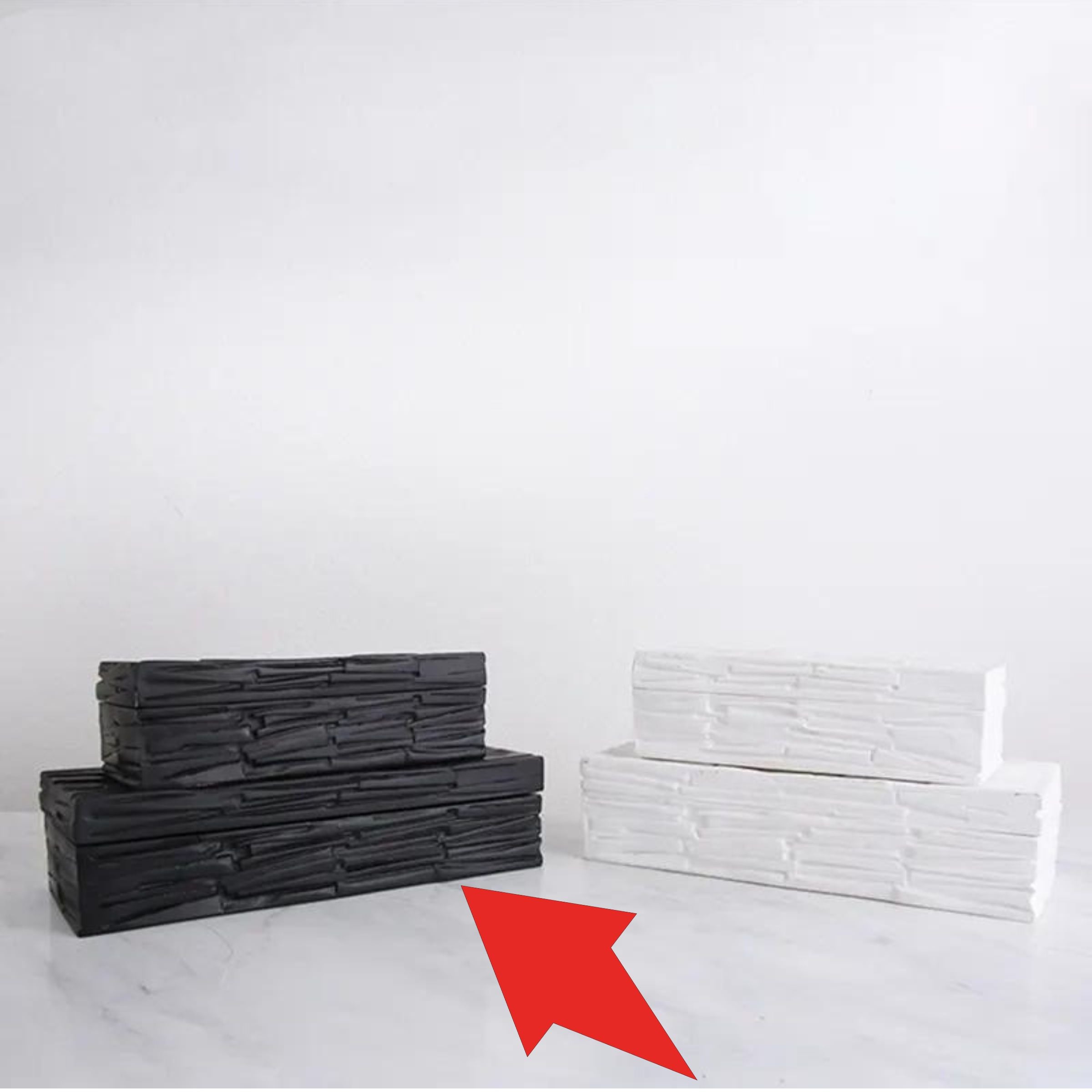 Black Resin Decorative Box-A Fc-Sz2023A - Decorative Boxes - ebarza Furniture UAE | Shop Modern Furniture in Abu Dhabi & Dubai - مفروشات ايبازرا في الامارات | تسوق اثاث عصري وديكورات مميزة في دبي وابوظبي