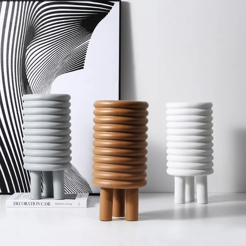 Circle Vase Grey Fc-Sz2174C - Vases - ebarza Furniture UAE | Shop Modern Furniture in Abu Dhabi & Dubai - مفروشات ايبازرا في الامارات | تسوق اثاث عصري وديكورات مميزة في دبي وابوظبي