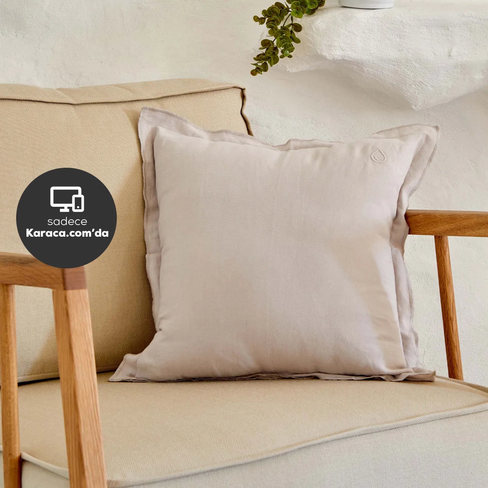 Karaca Home 4 Element Gray Filled Flat Pillow 45X45 Cm 200.18.01.0905 - Cushions - ebarza Furniture UAE | Shop Modern Furniture in Abu Dhabi & Dubai - مفروشات ايبازرا في الامارات | تسوق اثاث عصري وديكورات مميزة في دبي وابوظبي