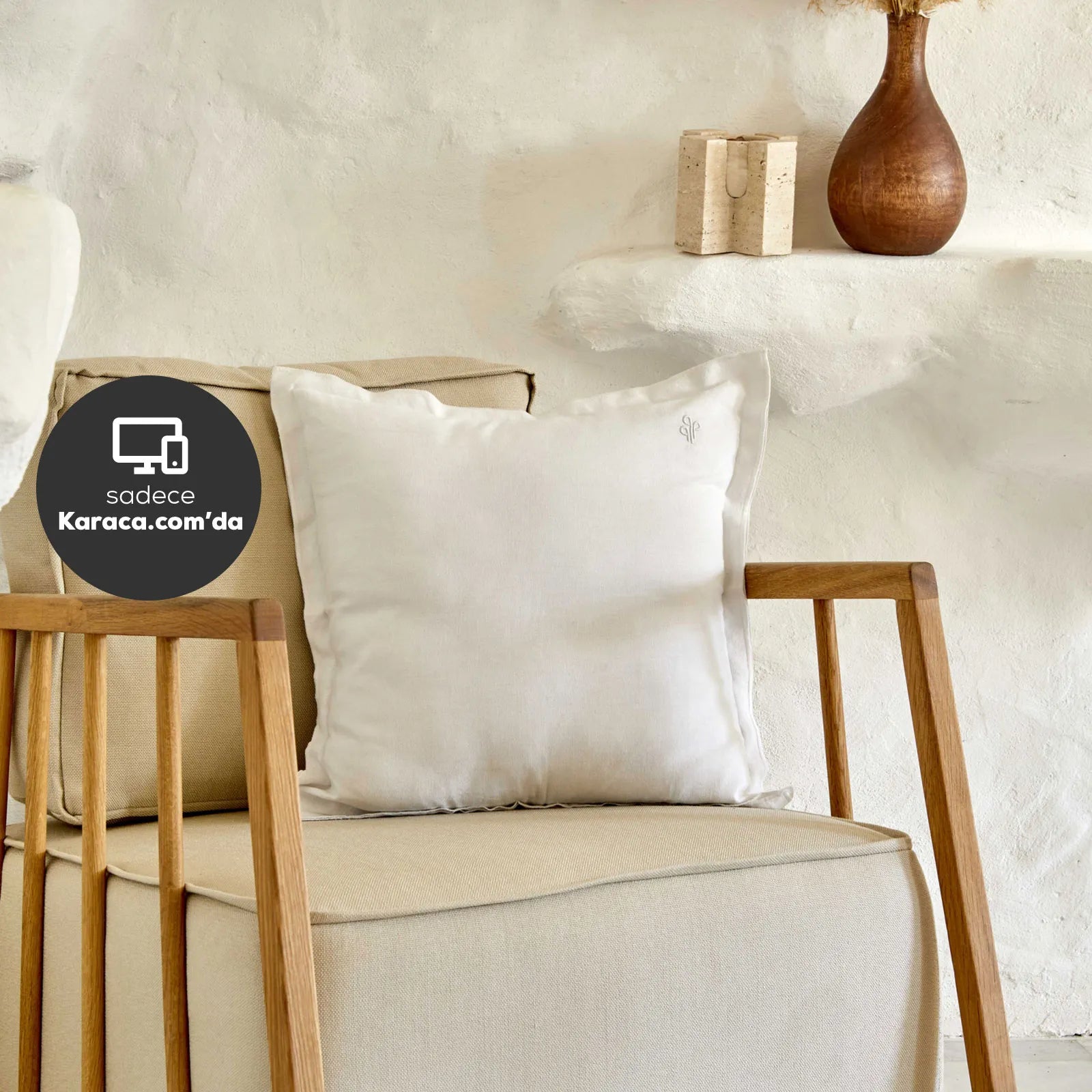 Karaca Home 4 Element White Filled Flat Pillow 45X45 Cm 200.18.01.0908 - Cushions - ebarza Furniture UAE | Shop Modern Furniture in Abu Dhabi & Dubai - مفروشات ايبازرا في الامارات | تسوق اثاث عصري وديكورات مميزة في دبي وابوظبي