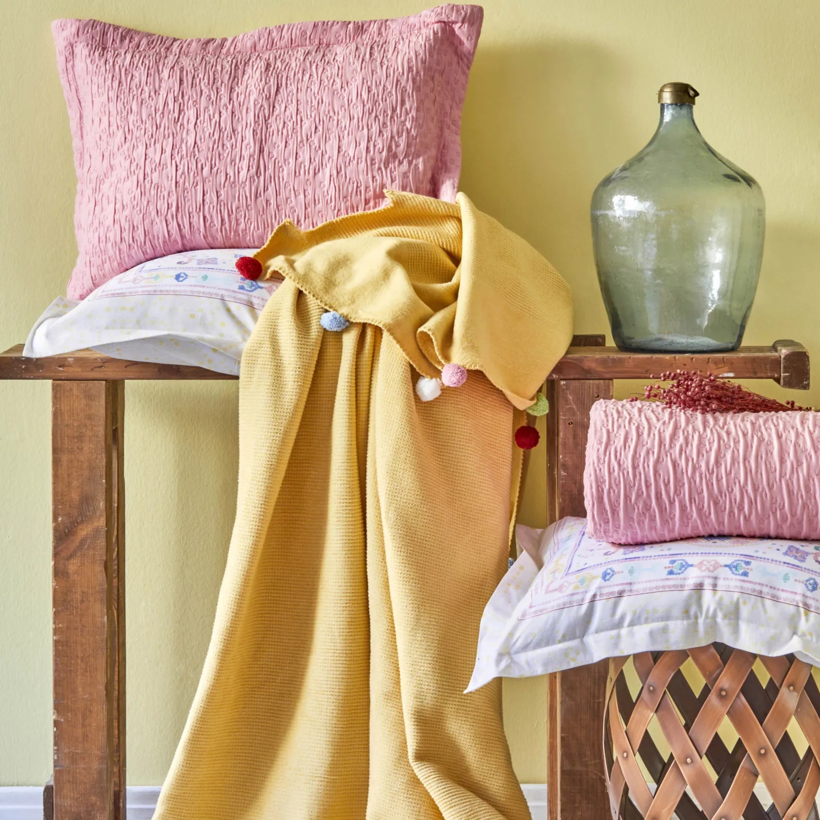 Karaca Home Bonbon Pink Double Cotton Winter Set 200.19.01.0021 - Bedding - ebarza Furniture UAE | Shop Modern Furniture in Abu Dhabi & Dubai - مفروشات ايبازرا في الامارات | تسوق اثاث عصري وديكورات مميزة في دبي وابوظبي